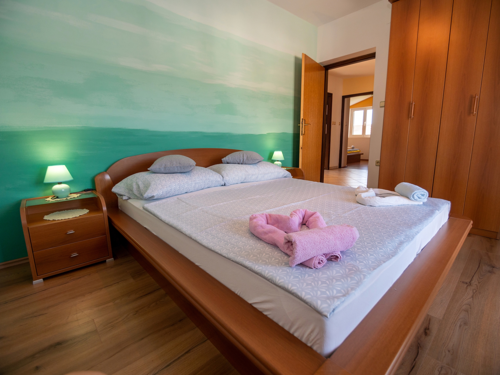 Two bedroom apartment with terrace and sea view Supetarska Draga - Donja, Rab  A-b