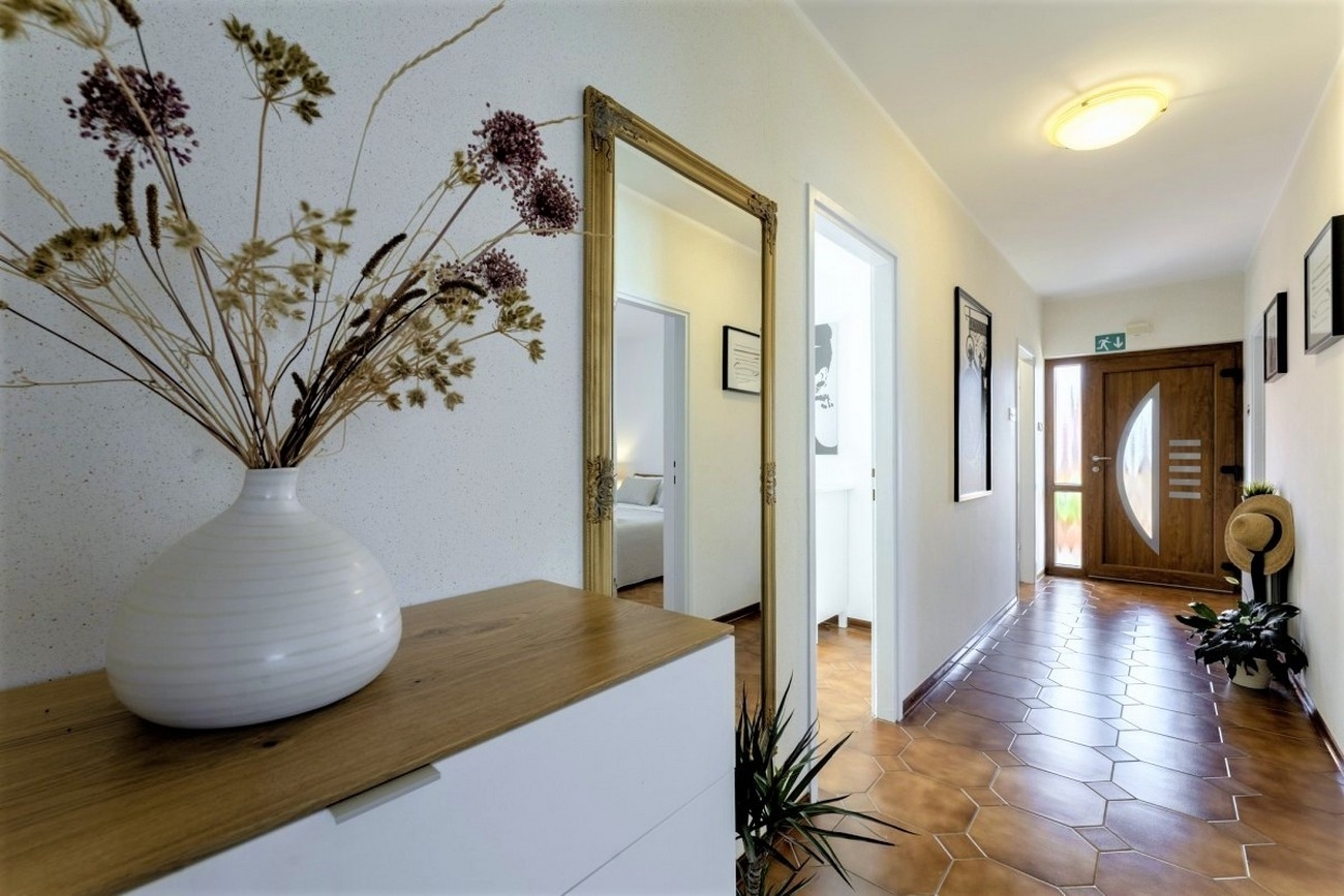 Three bedroom apartment with terrace Rovinj  A-a