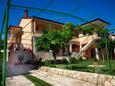 Rovinj, Rovinj, Parking lot 14153 - Apartments with pebble beach.