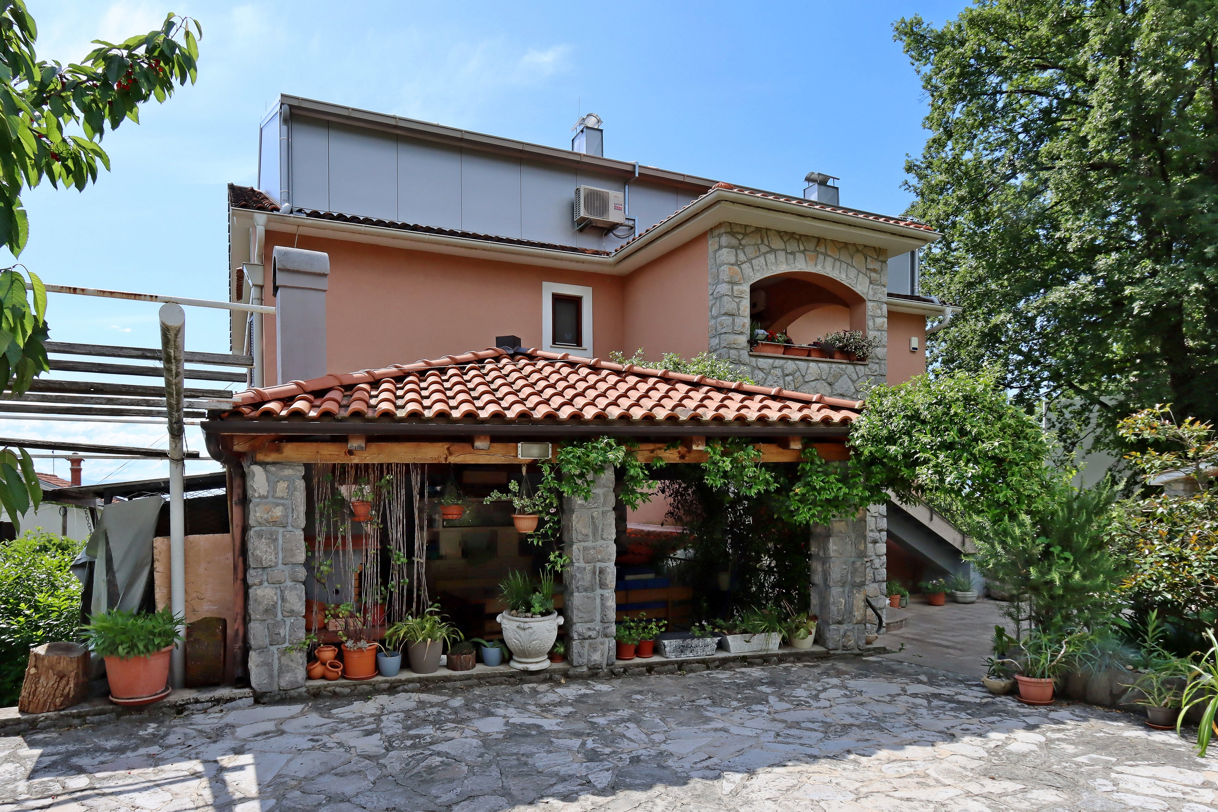 One bedroom apartment with terrace and sea view Ičići, Opatija (A-14155-a)