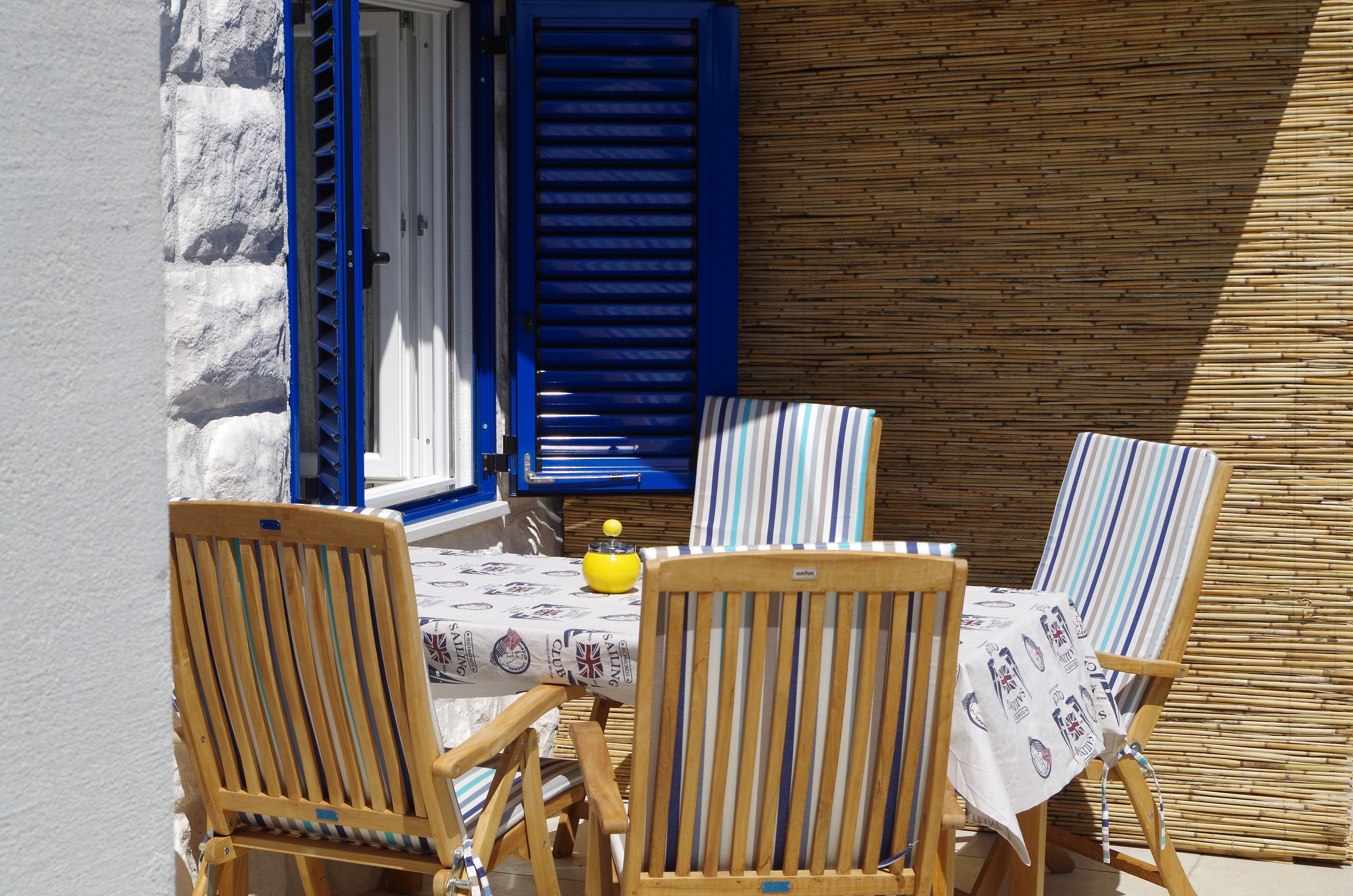 Two bedroom apartment with terrace and sea view Slatine, Čiovo  A-a