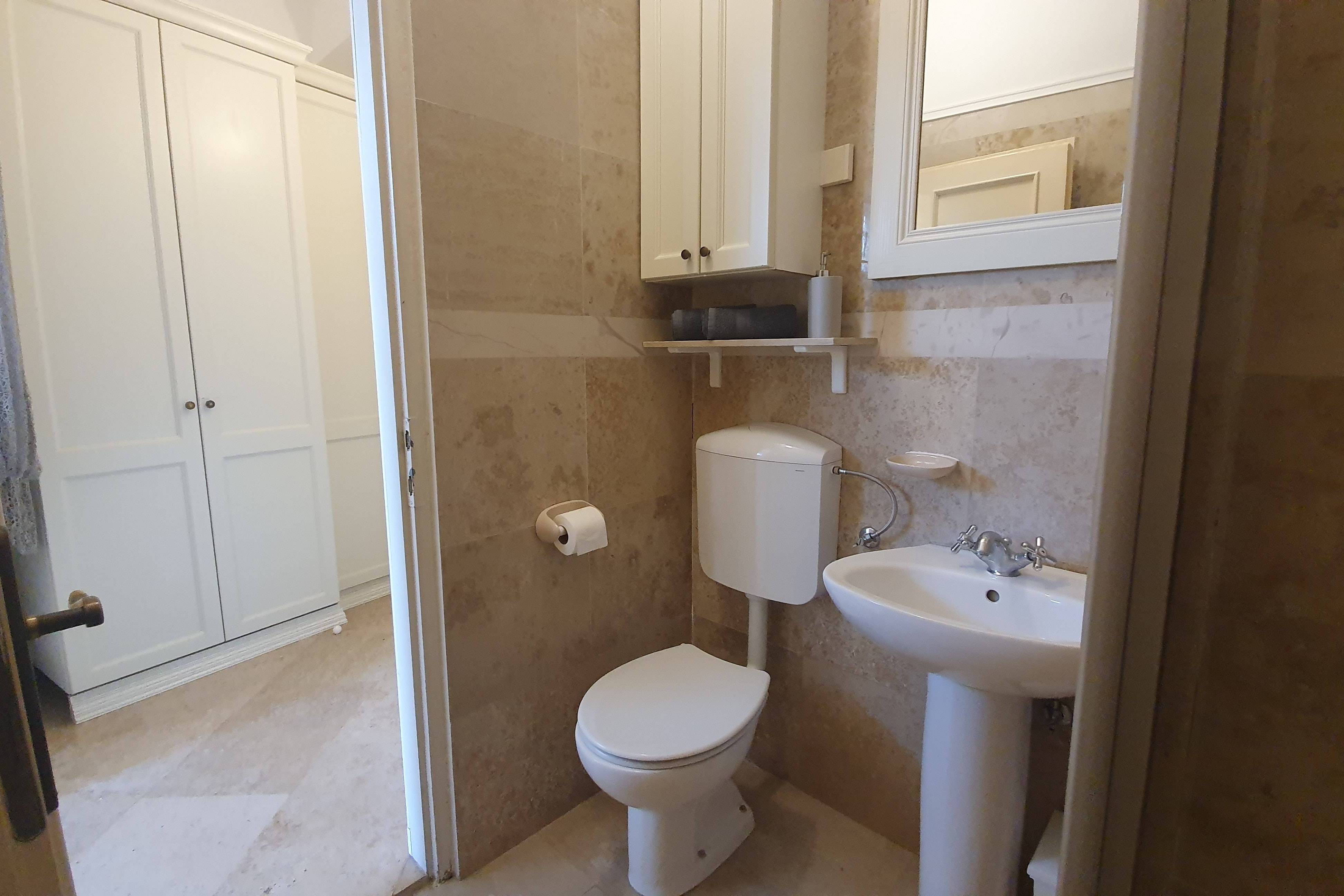 One bedroom apartment with terrace and sea view Lovran, Opatija  A-a