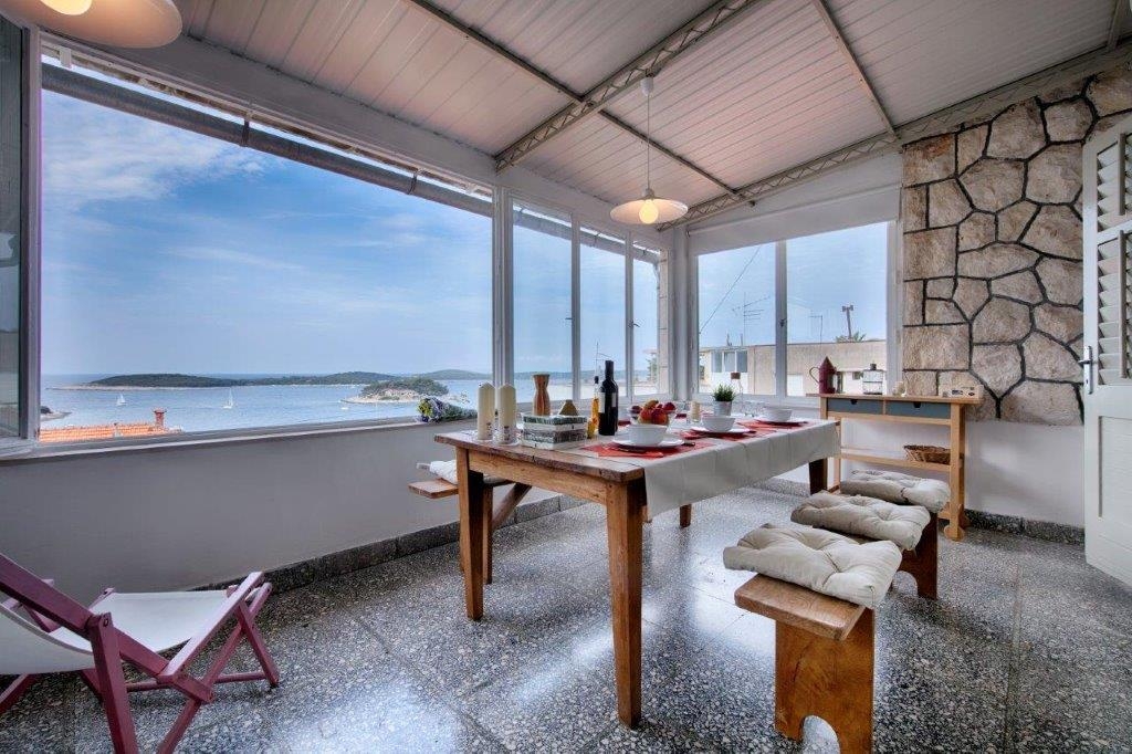 Two bedroom apartment with air-conditioning Hvar  A-a