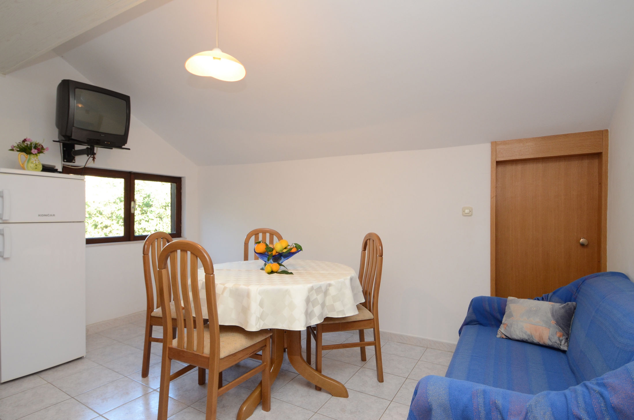 Two bedroom apartment with terrace and sea view Zavalatica (Korčula) (A-14204-c) Two bedroom apartment with terrace and sea view Zavalatica (Korčula) (A-14204-c)