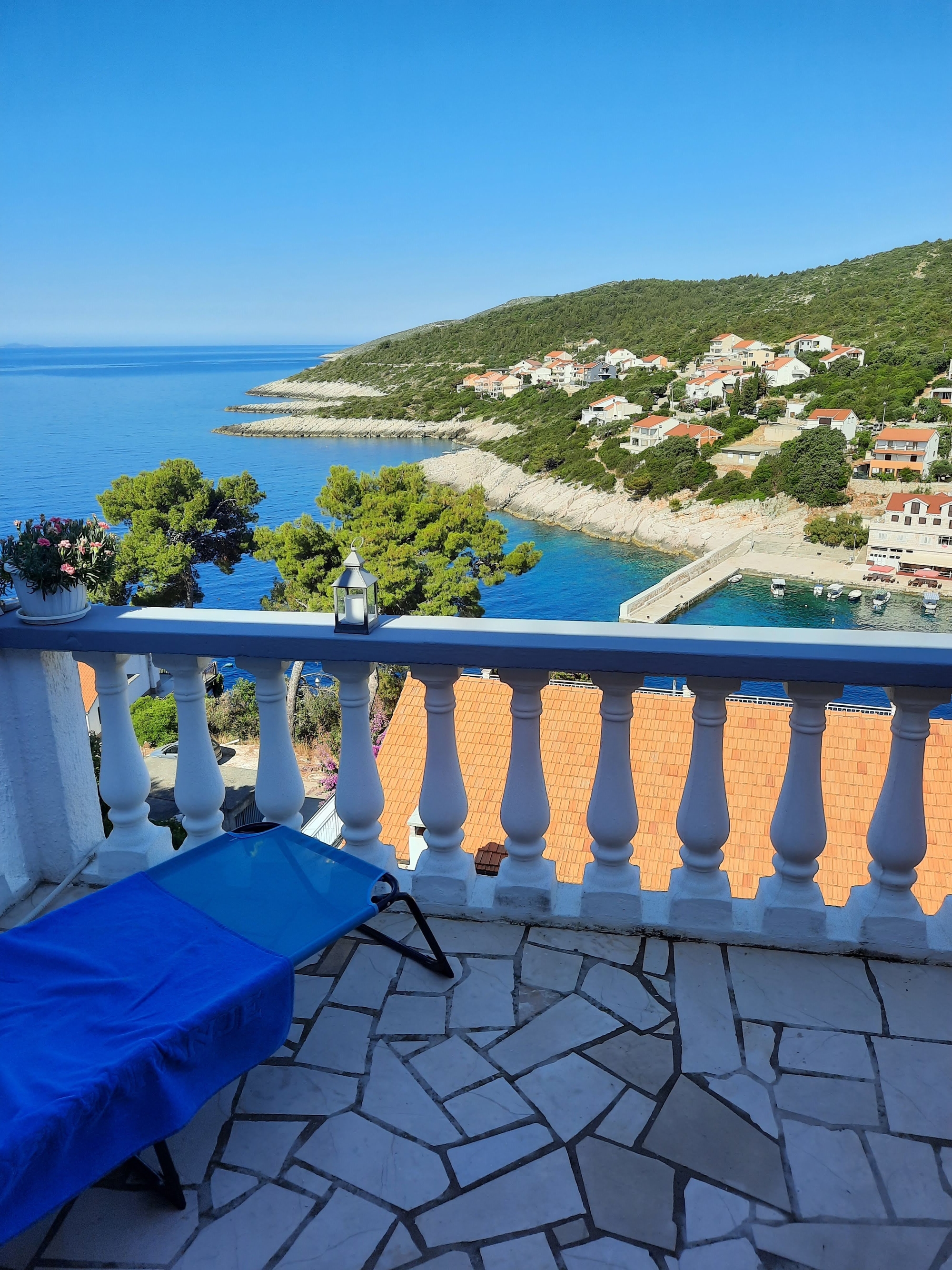 Two bedroom apartment with terrace and sea view Zavalatica, Korčula  A-c
