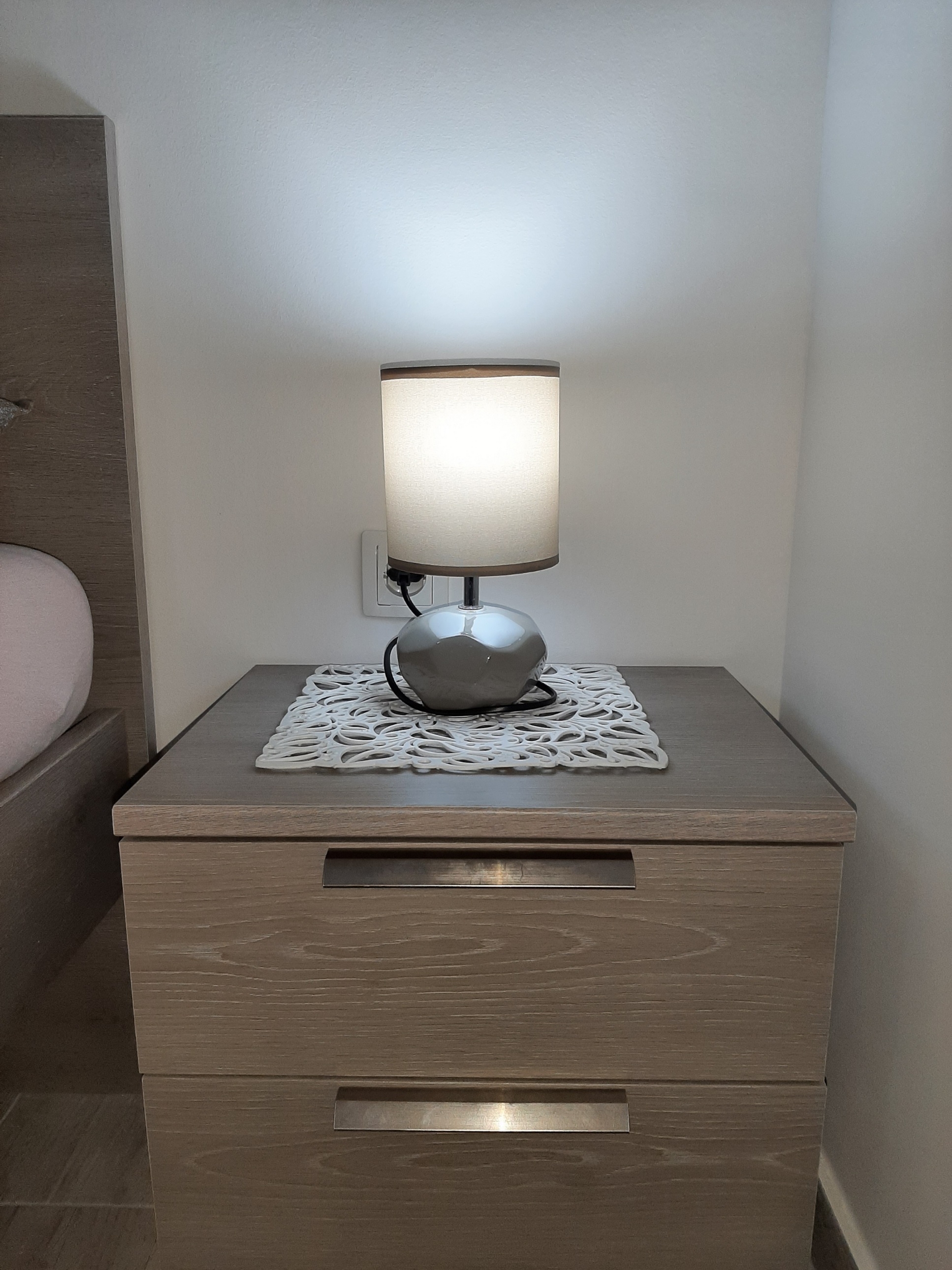 Dvosobni apartman s balkonom i pogledom na more Vrsi, Zadar  A-c