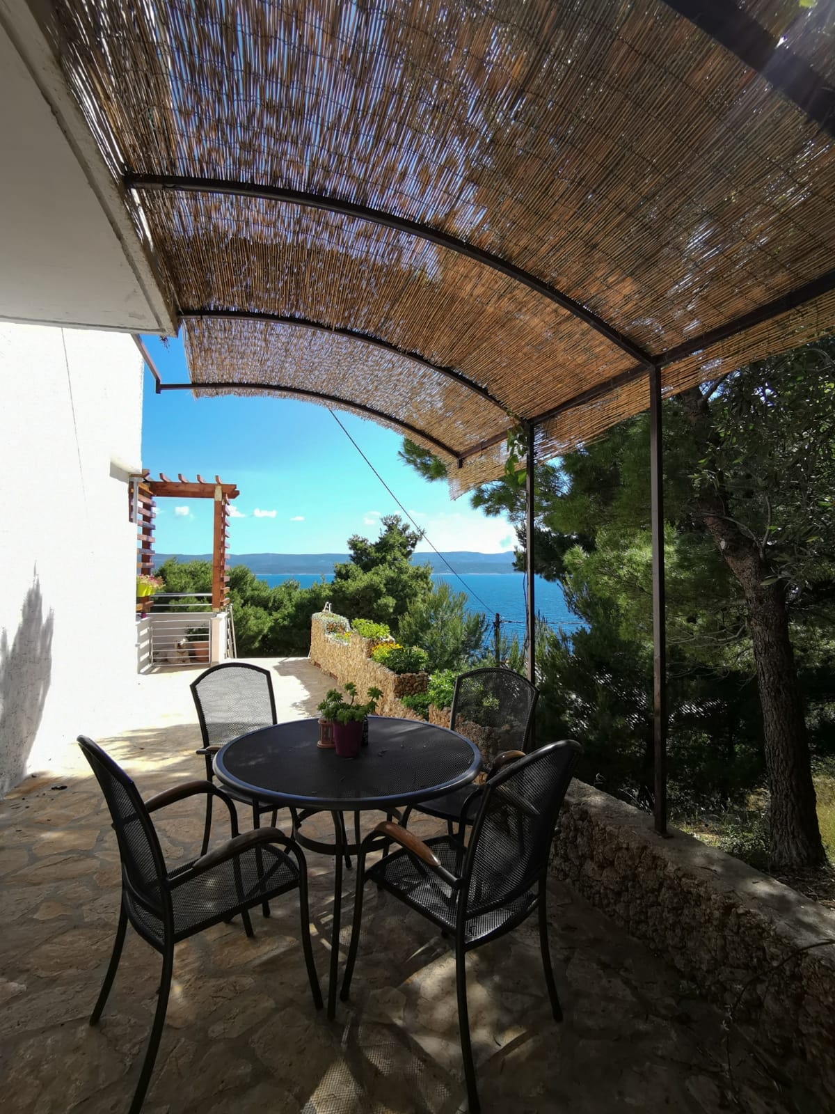 Three bedroom apartment with terrace and sea view Mimice, Omiš  A-a