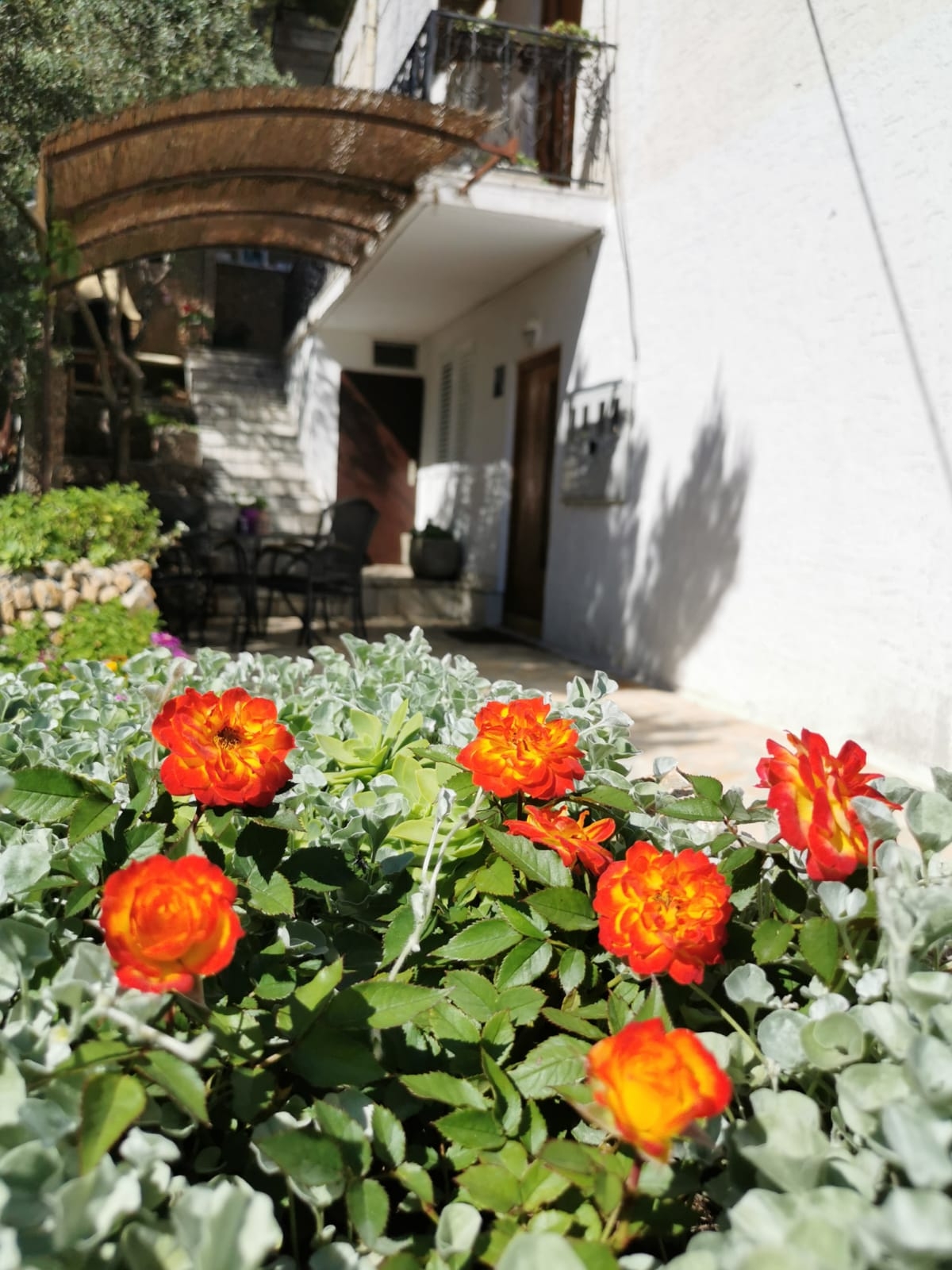 Three bedroom apartment with terrace and sea view Mimice, Omiš  A-a