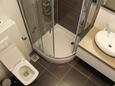 Kupaonica 1 Primošten, Kupaonica 1 u smještaju tipa apartment, WiFi.