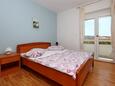 Bedroom 2 Barbat, Bedroom 2 in the apartment, (pet friendly) and WiFi.
