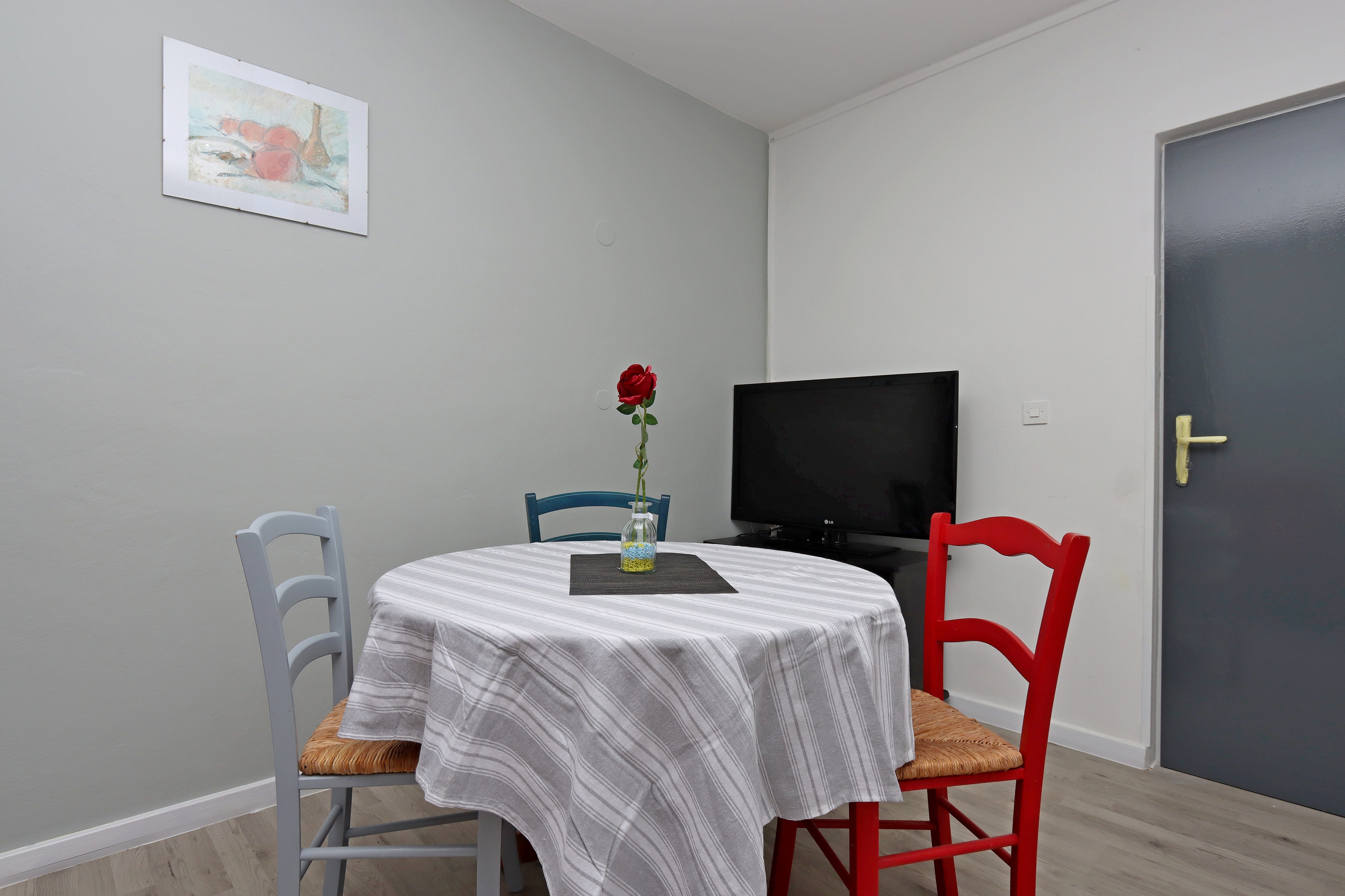 Two bedroom apartment with terrace and sea view Barbat, Rab (A-14247-a) Two bedroom apartment with terrace and sea view Barbat, Rab (A-14247-a)