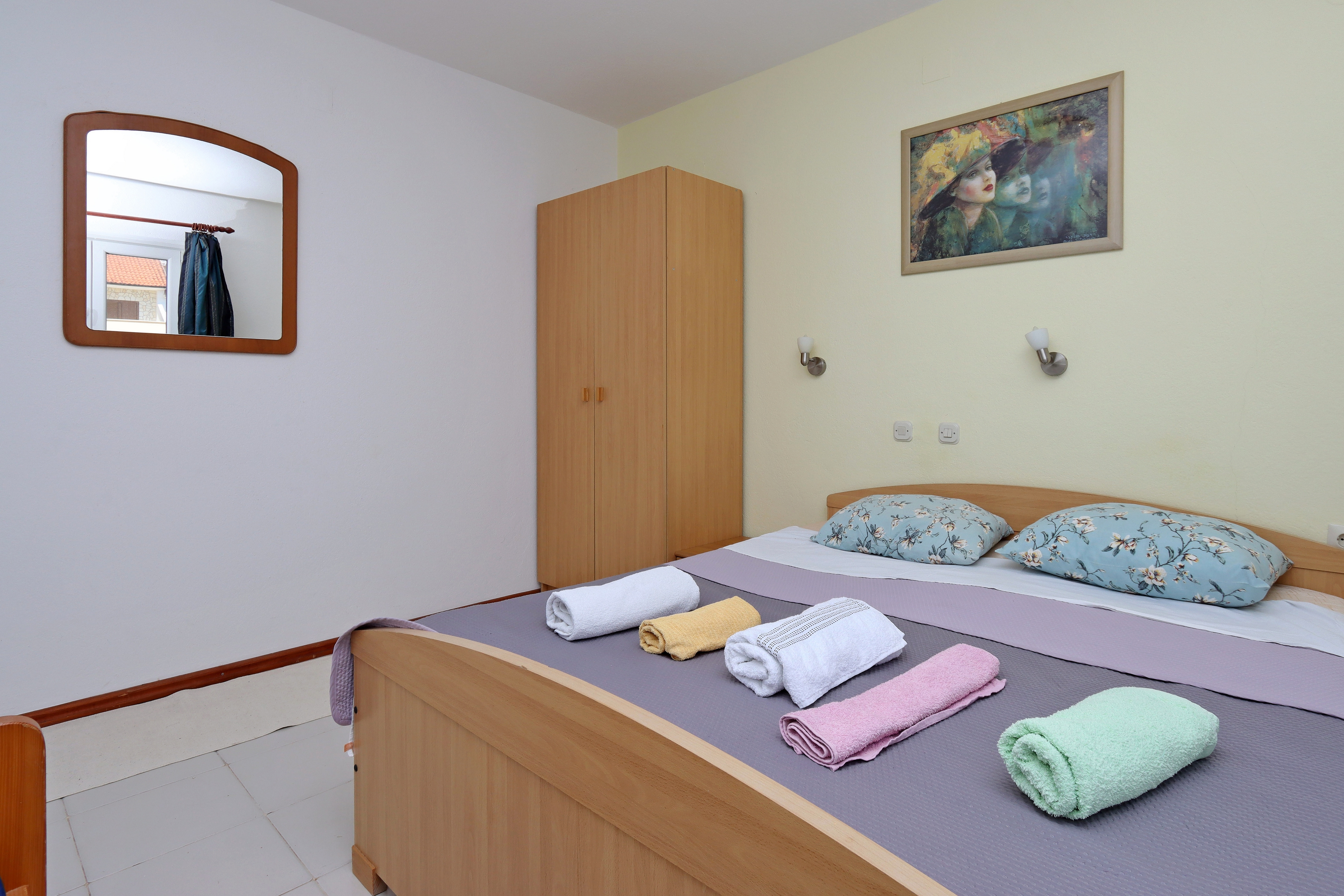 Top Rab Barbat Top Rab Barbat