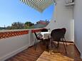 Barbat, Terraza in the apartment, with a sea view, (pet friendly) y WiFi.