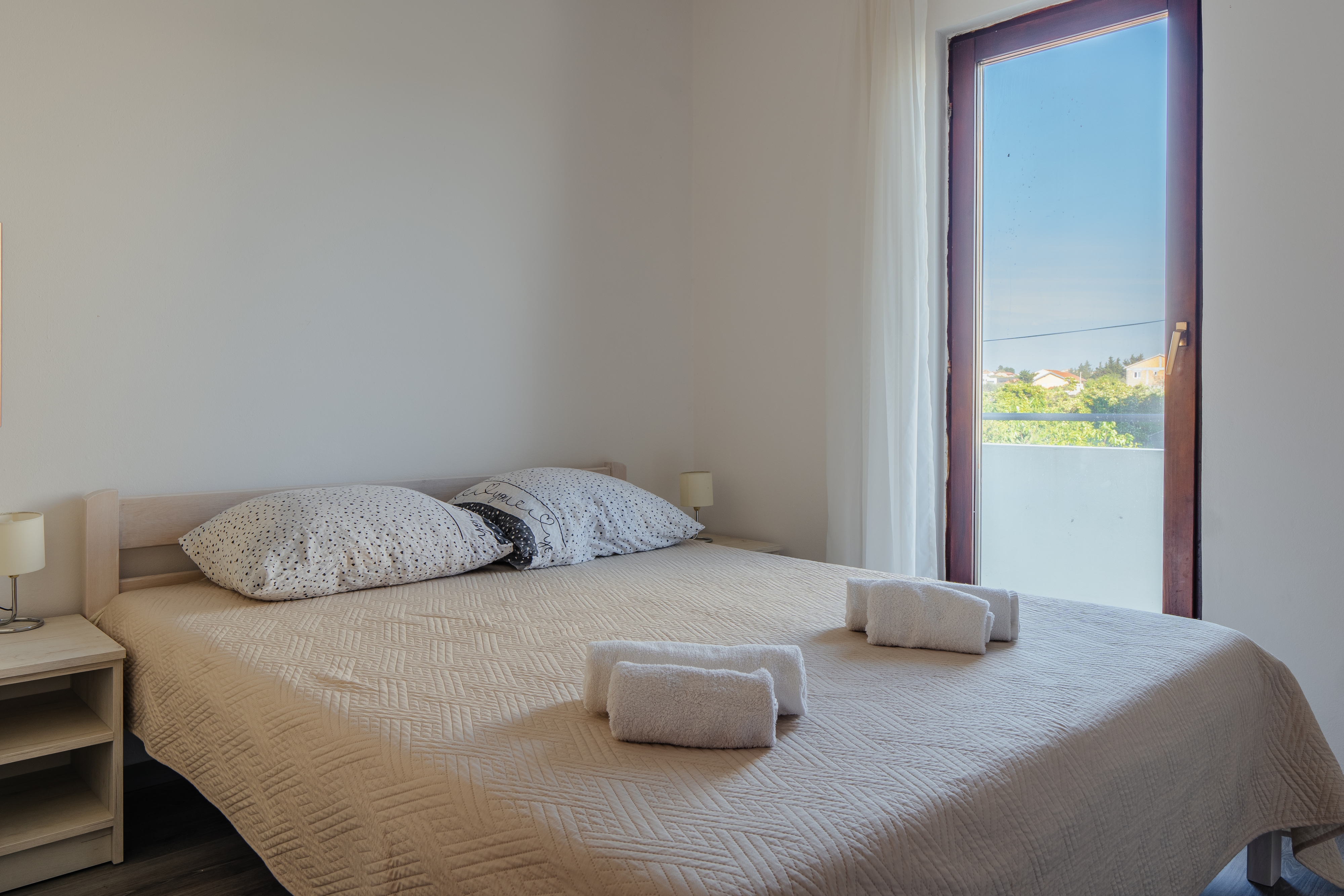 Two bedroom apartment with terrace Vrsi - Mulo, Zadar  A-a