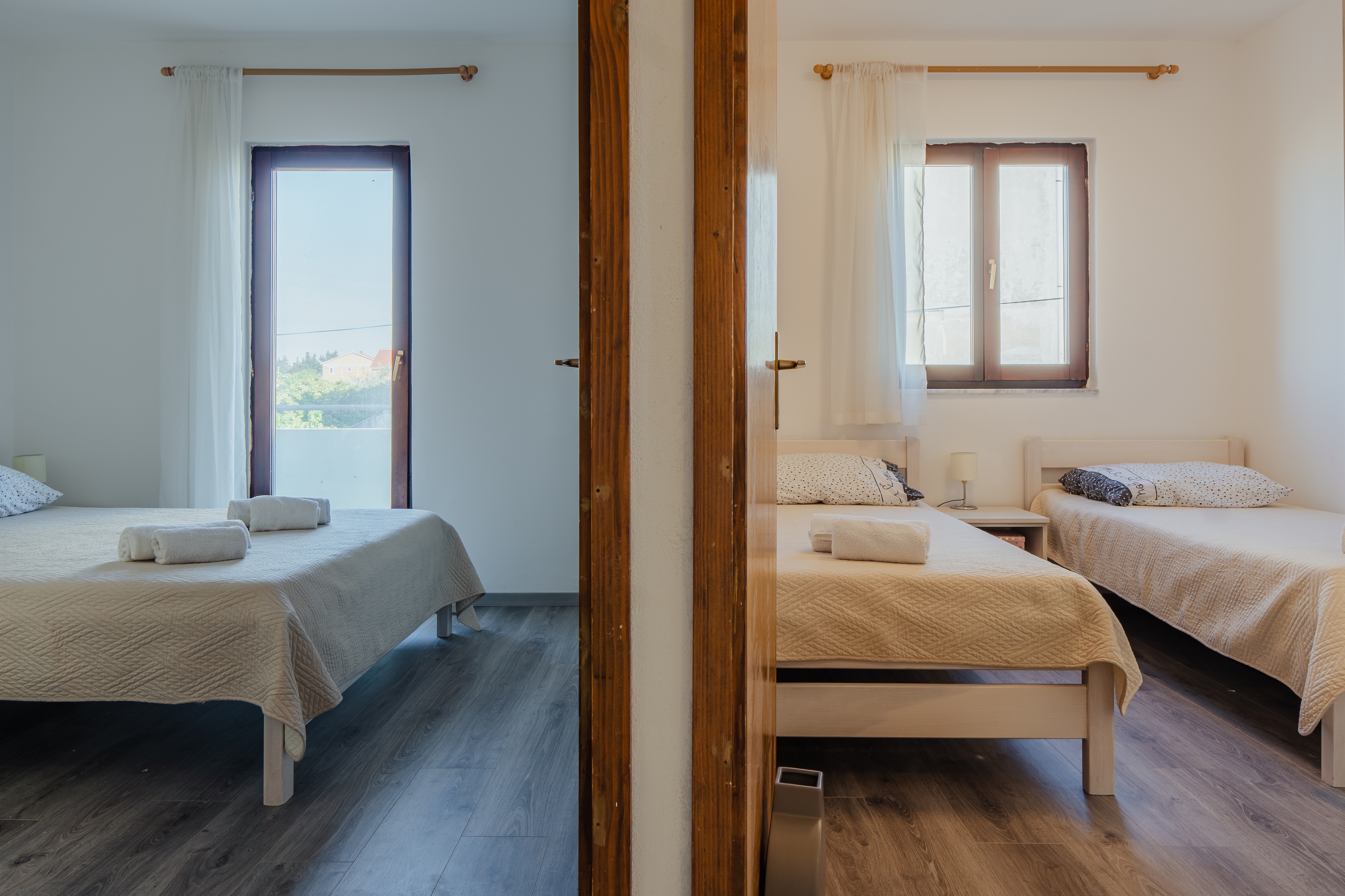 Two bedroom apartment with terrace Vrsi - Mulo, Zadar  A-a
