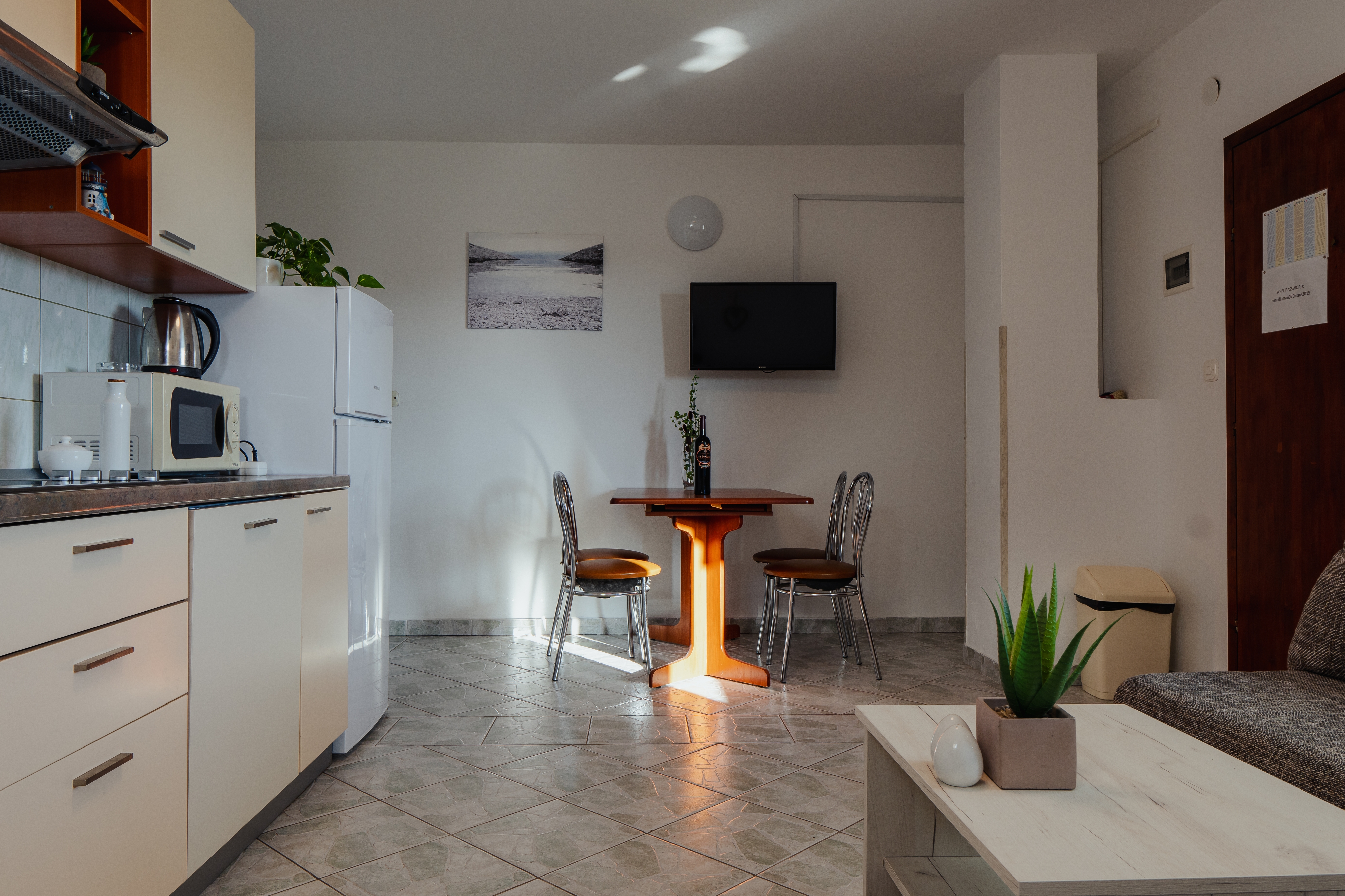 Two bedroom apartment with terrace Vrsi - Mulo, Zadar  A-b
