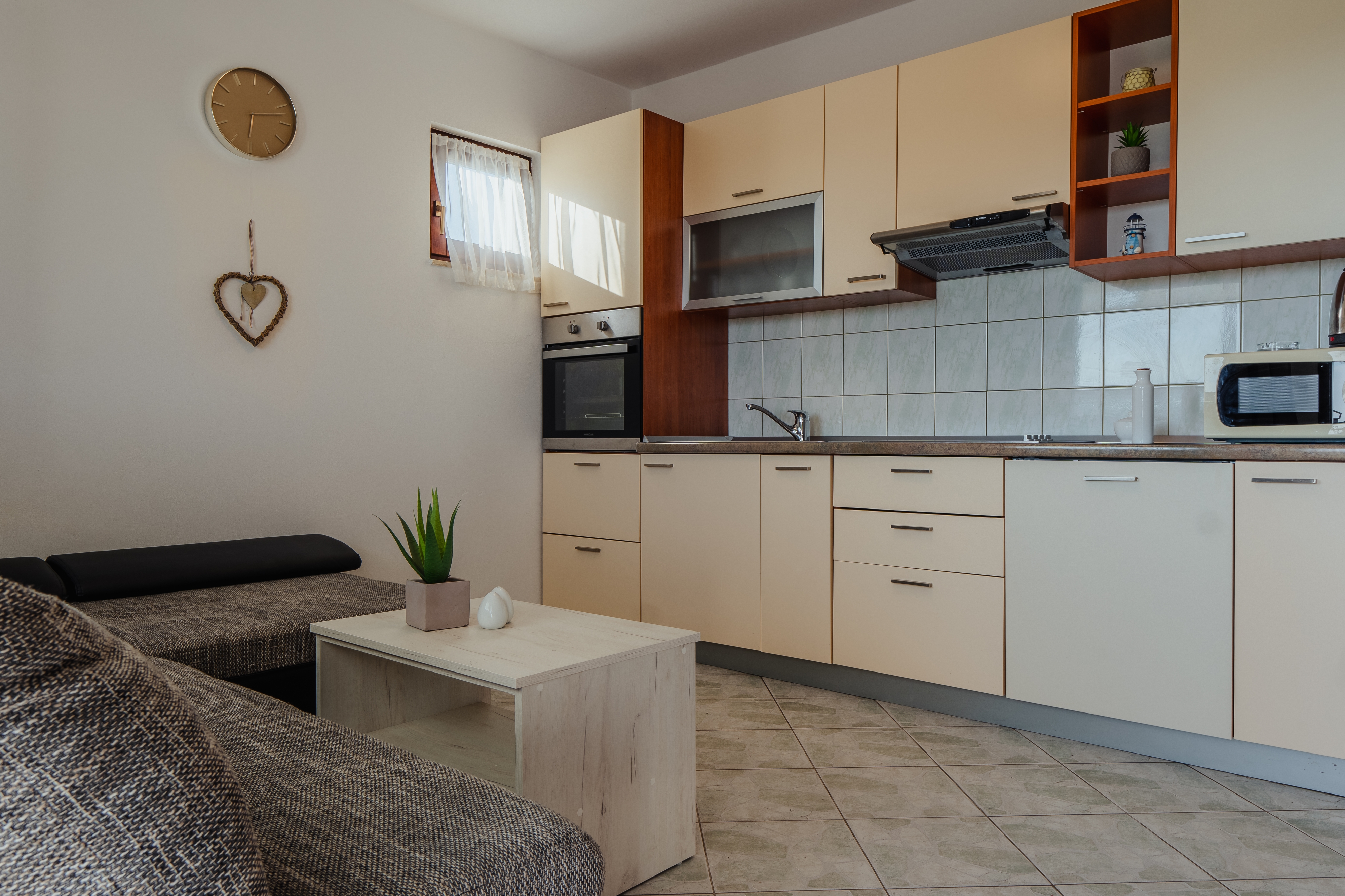 Two bedroom apartment with terrace Vrsi - Mulo, Zadar  A-b