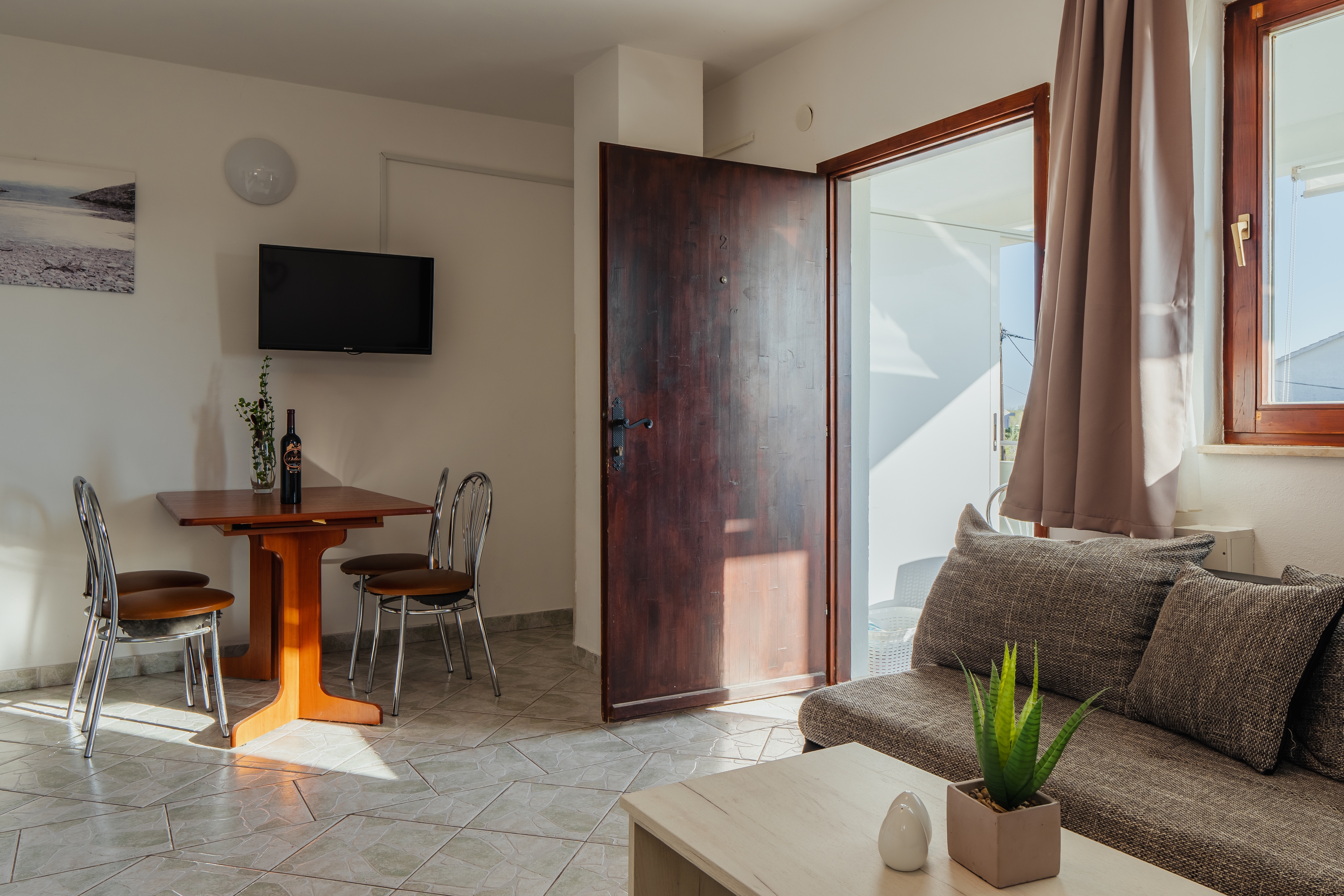 Two bedroom apartment with terrace Vrsi - Mulo, Zadar  A-b