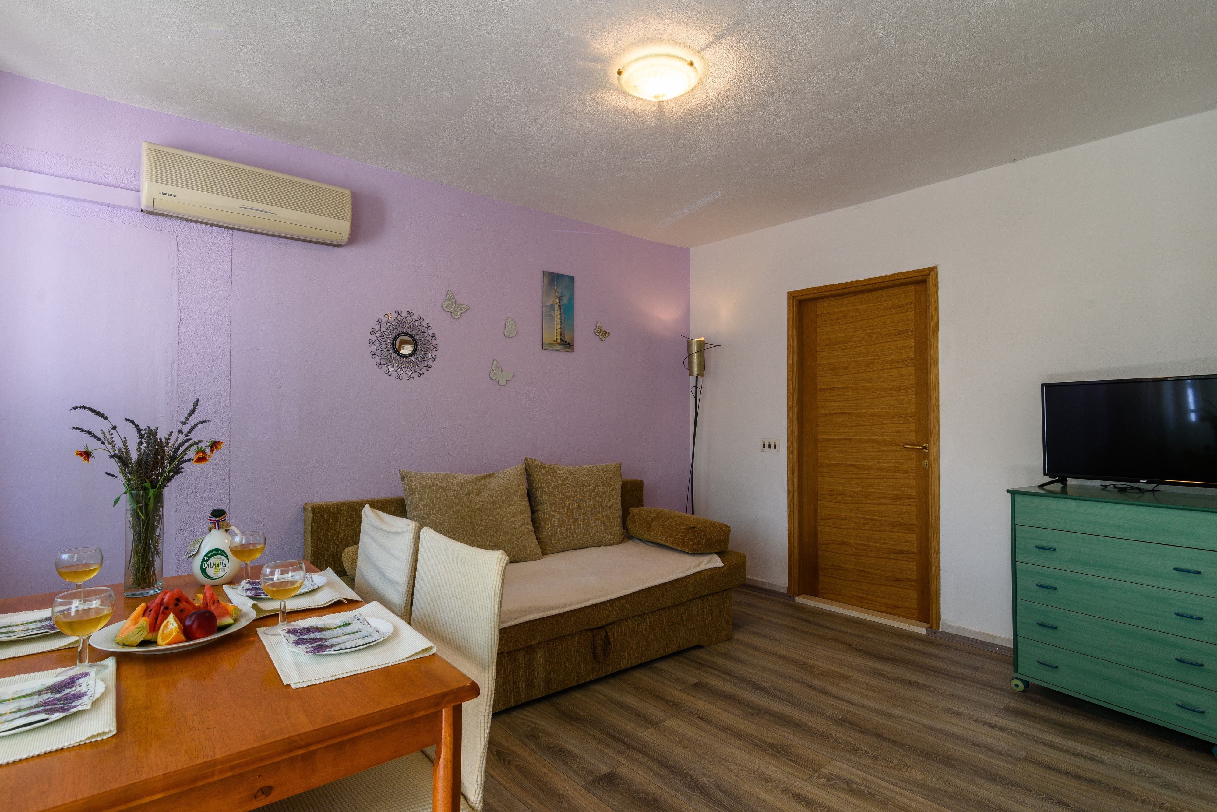 Two bedroom apartment with balcony Marina, Trogir  A-a