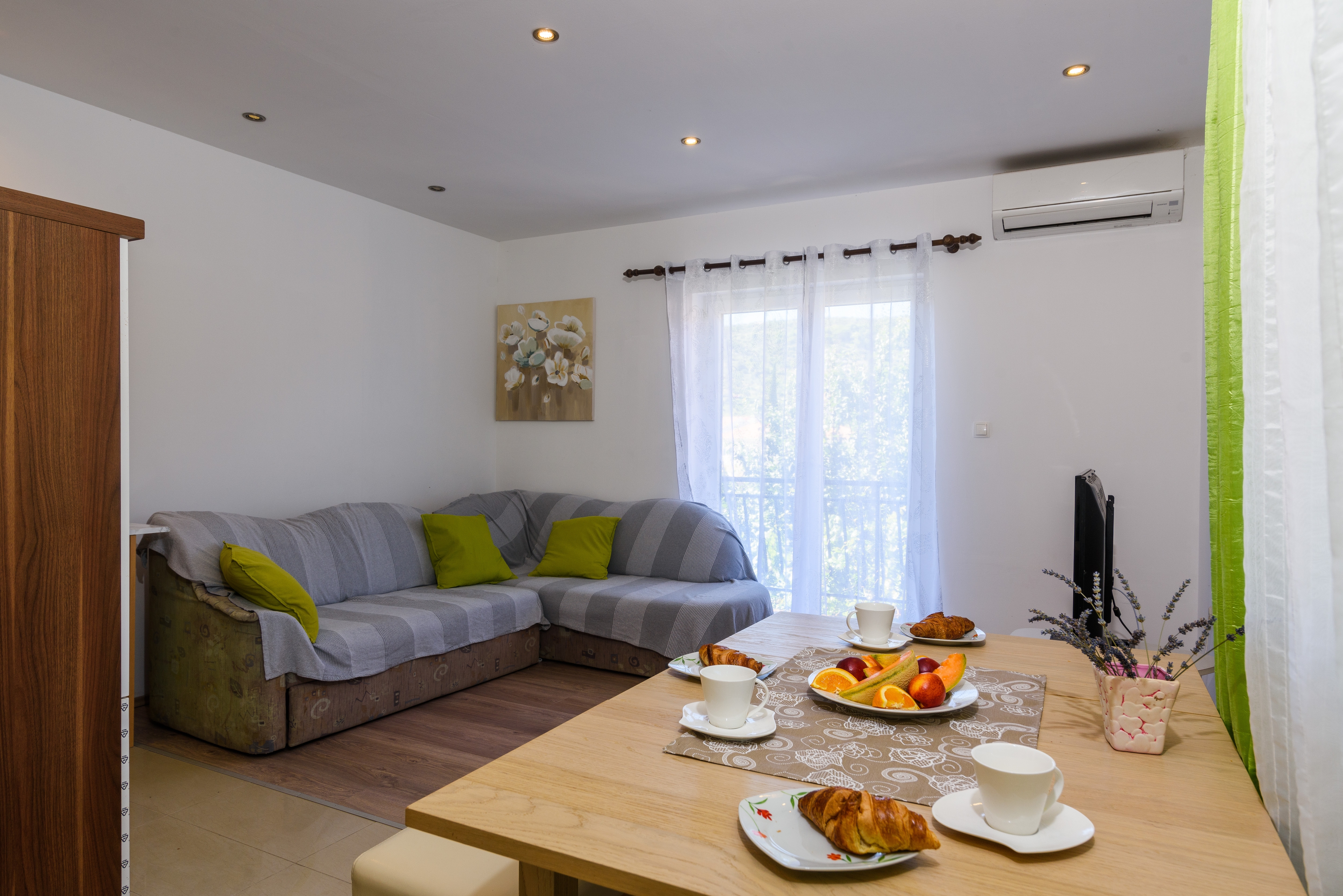 Studio flat with terrace Marina, Trogir (AS-14258-b)