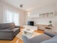 Гостиная Novalja, Гостиная в размещении типа apartment, доступный кондиционер и WiFi.