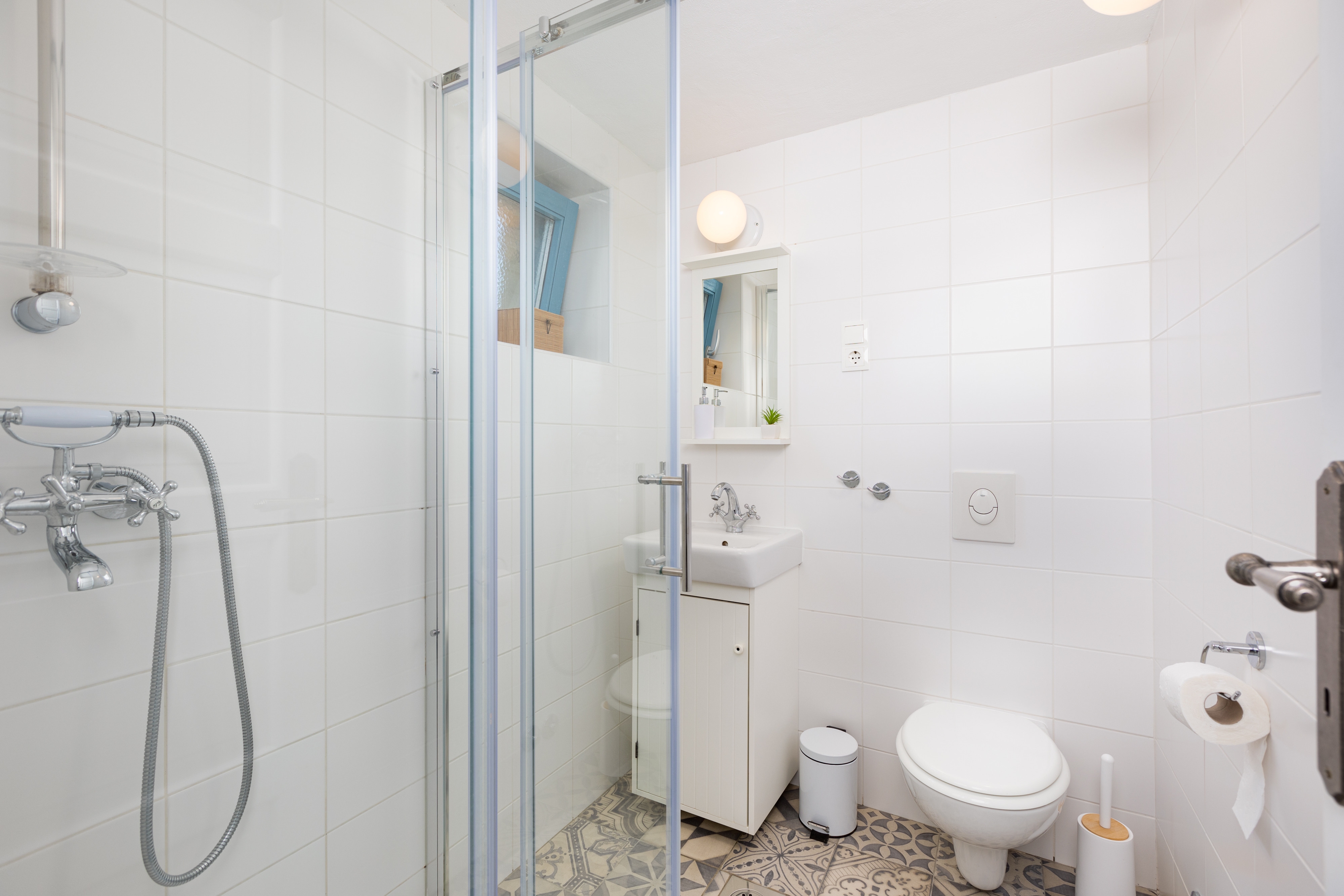 Three bedroom house with terrace Garica, Krk  K