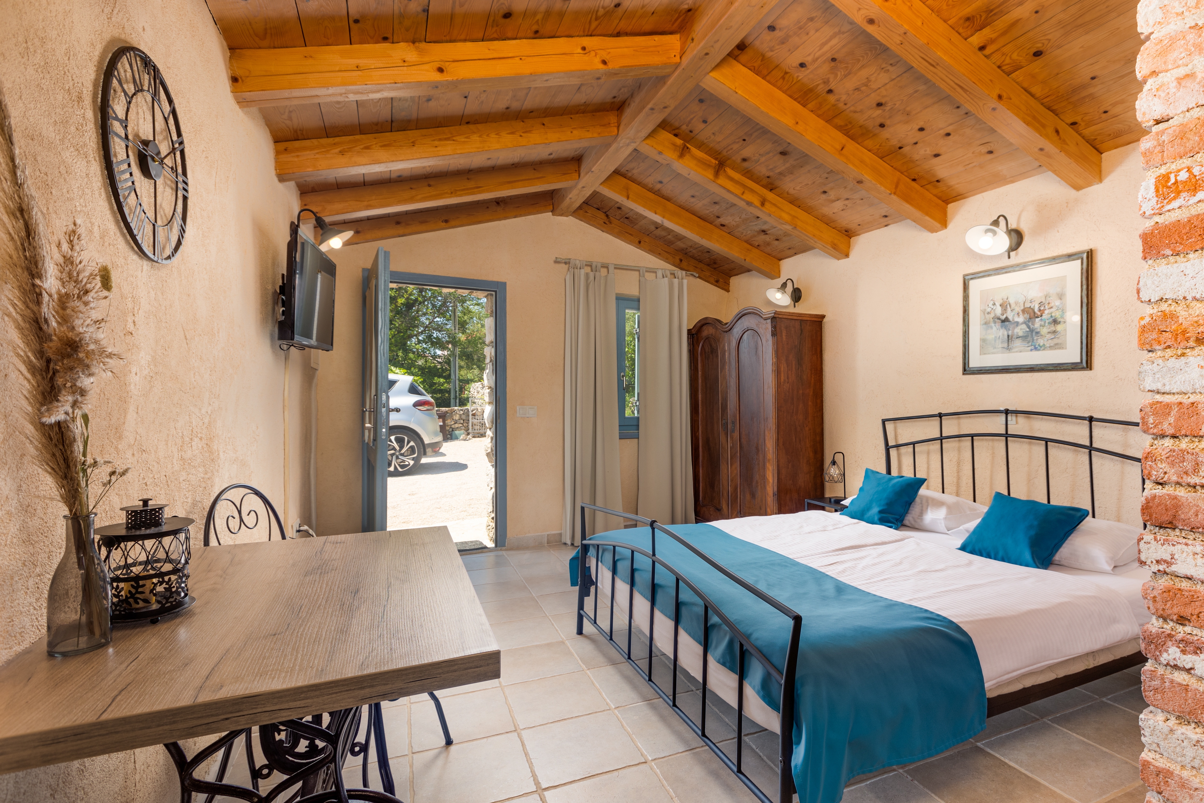 Three bedroom house with terrace Garica, Krk  K