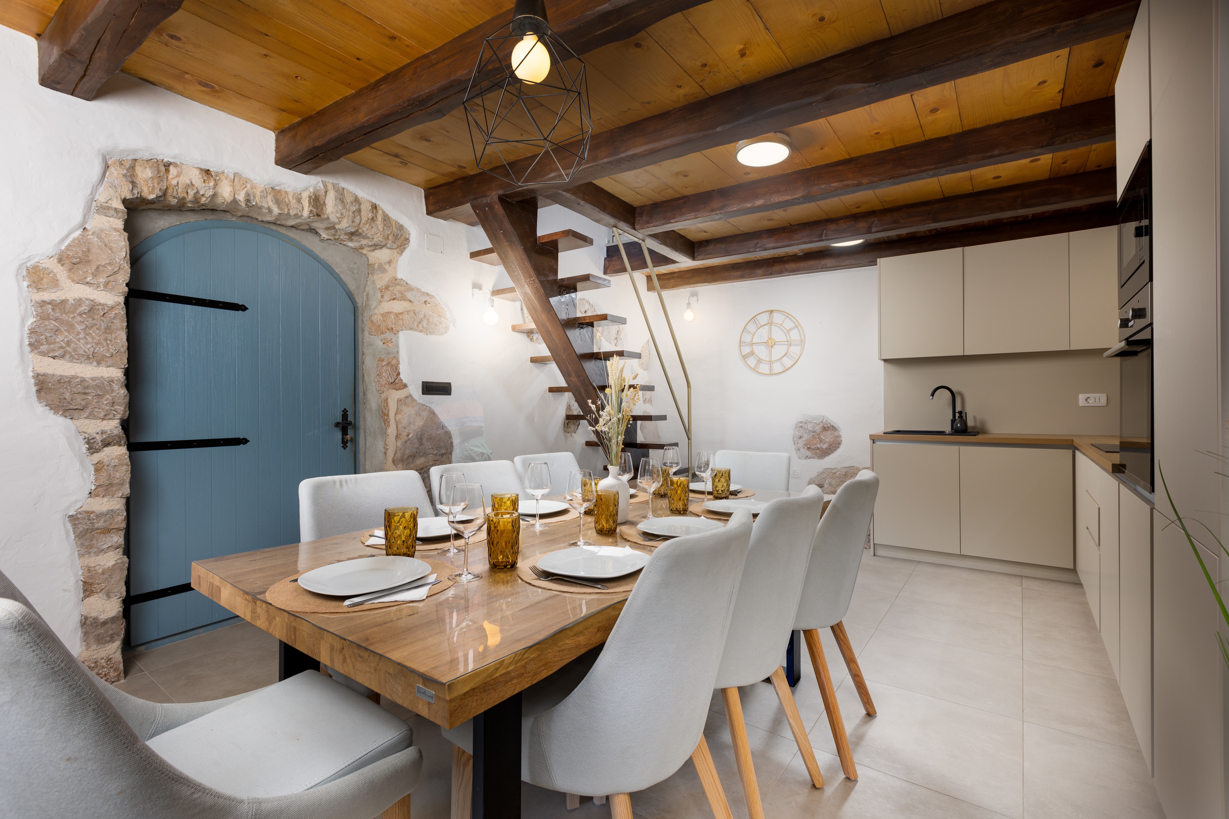 Three bedroom house with terrace Garica, Krk  K