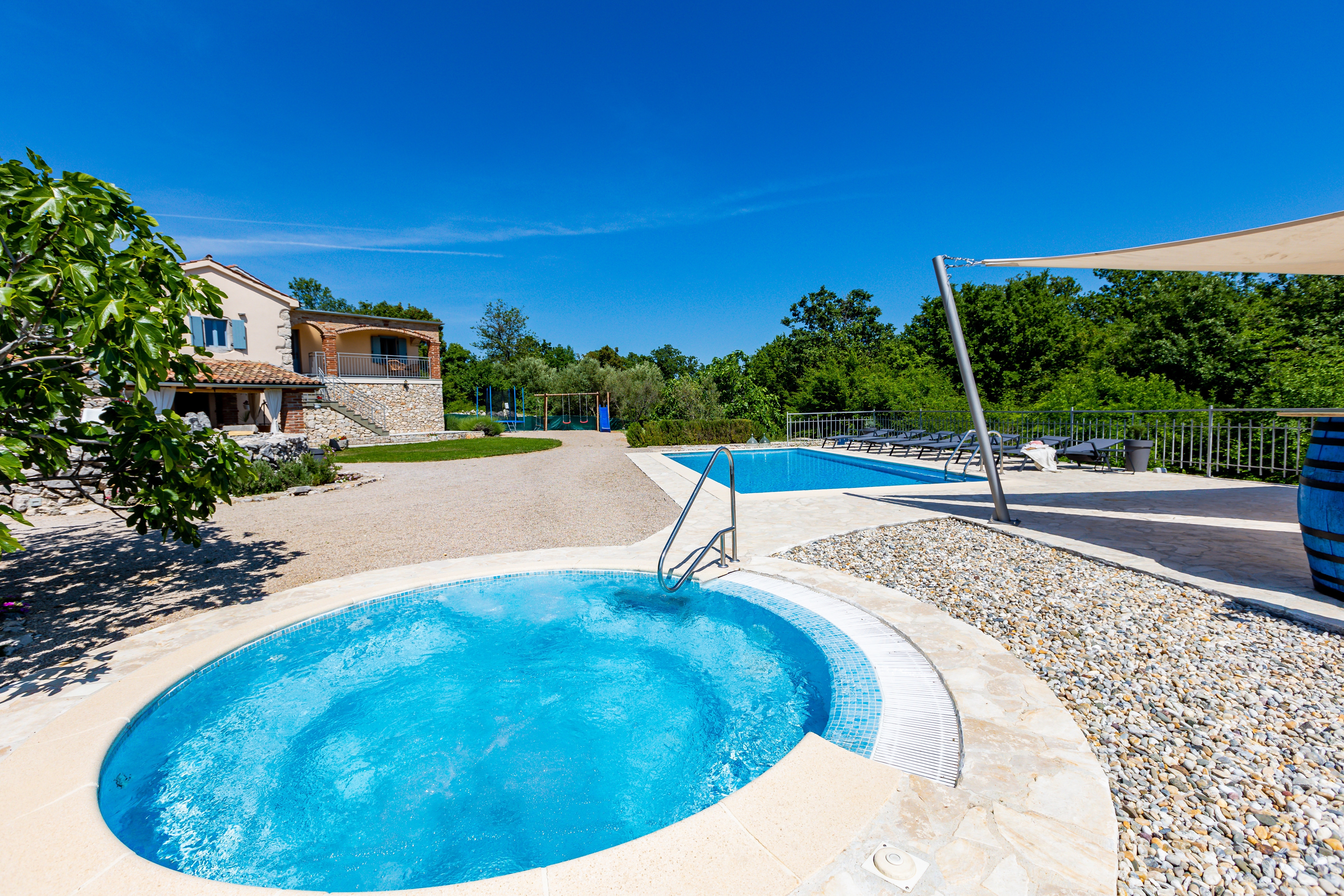 Three bedroom house with terrace Garica, Krk  K