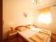 Ložnice 2 Bibinje, Ložnice 2 v ubytování typu apartment, domácí mazlíčci povoleni a WiFi.