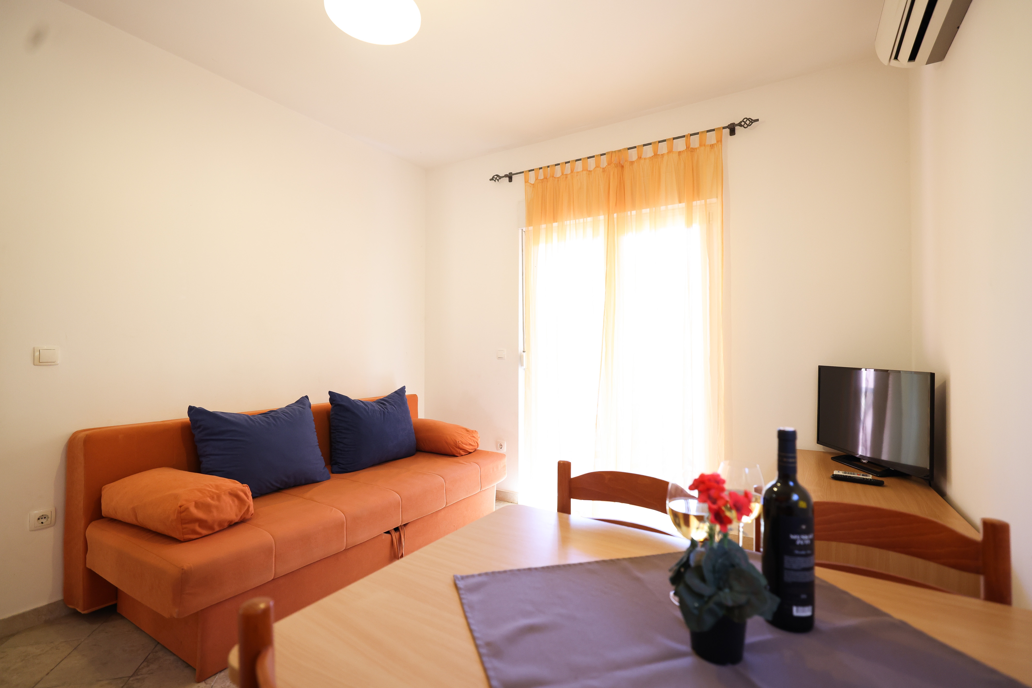 Two bedroom apartment with balcony Bibinje, Zadar (A-14280-b)