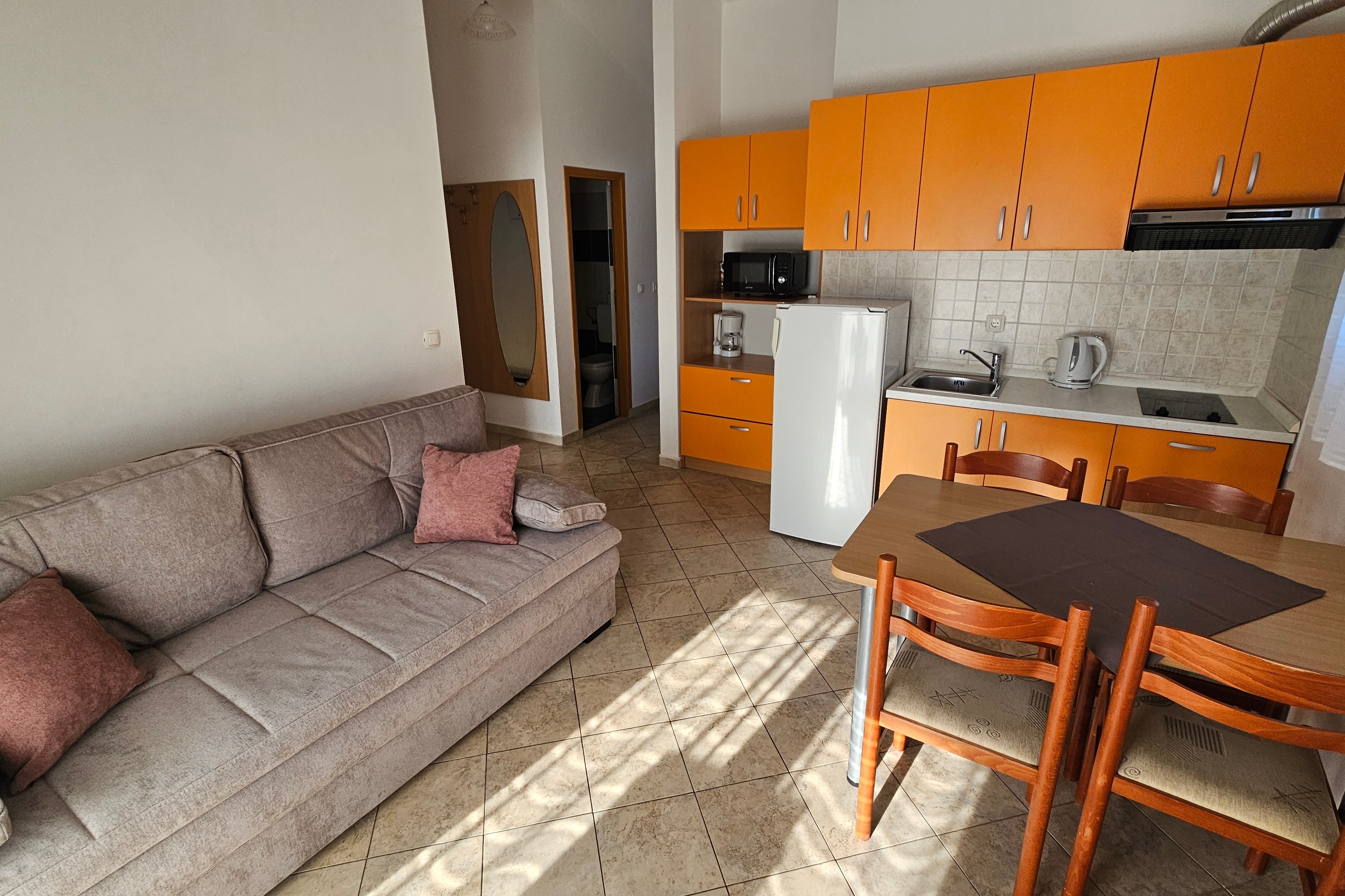 Two bedroom apartment with balcony Bibinje, Zadar (A-14280-c) Two bedroom apartment with balcony Bibinje, Zadar (A-14280-c)