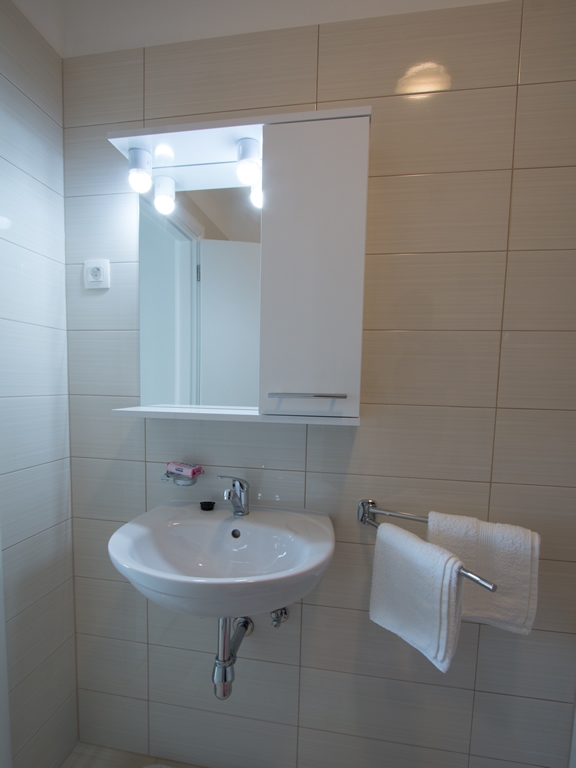 Two bedroom apartment with terrace Verunić, Dugi otok  A-a