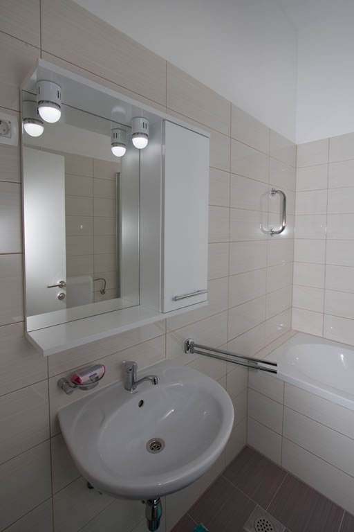 Two bedroom apartment with terrace and sea view Verunić, Dugi otok  A-c