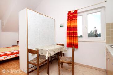Dining room Hvar, Dining room in the studio-apartment.