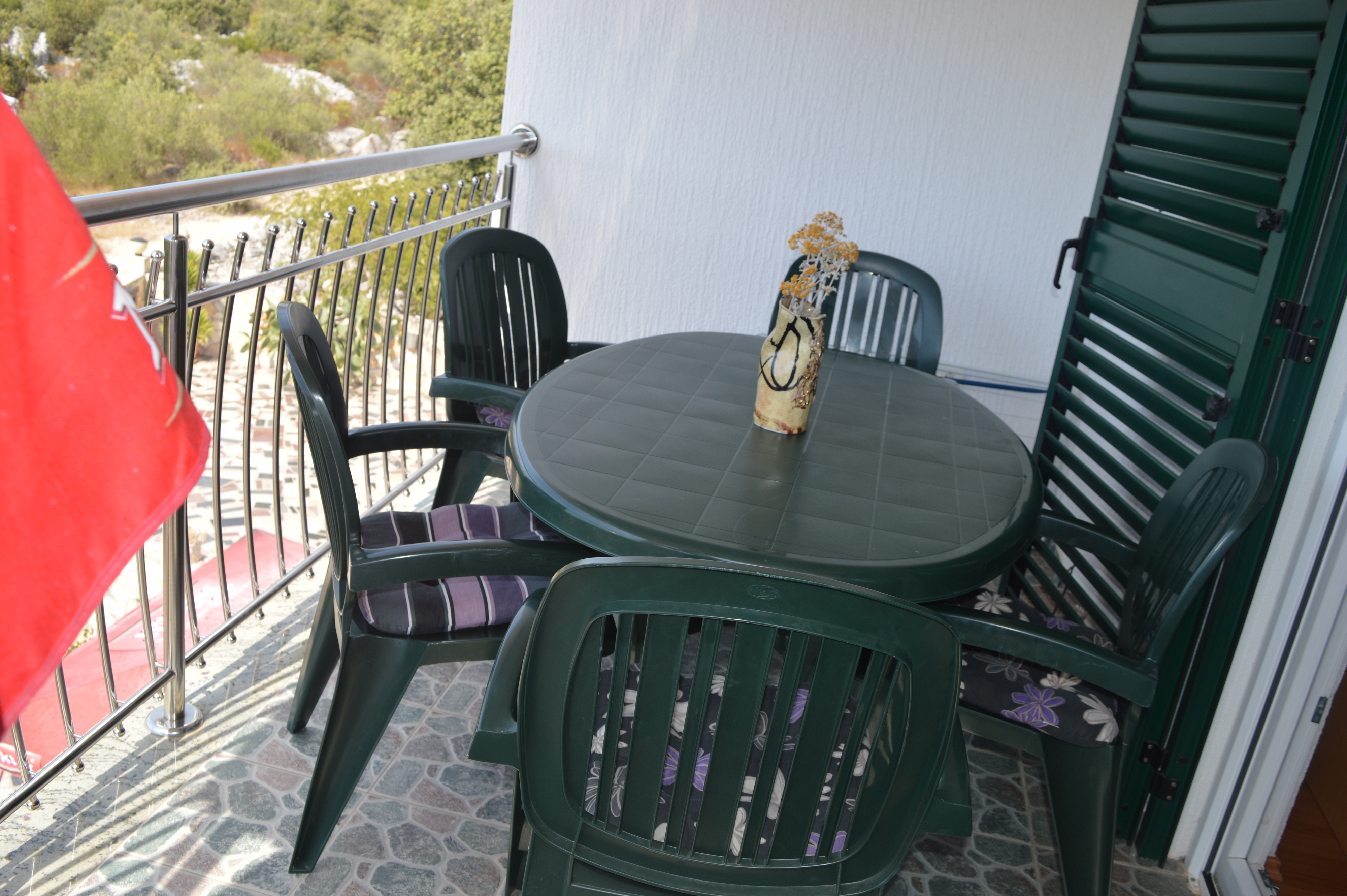 Two bedroom apartment with balcony and sea view Cove Ljubljeva, Trogir  A-d