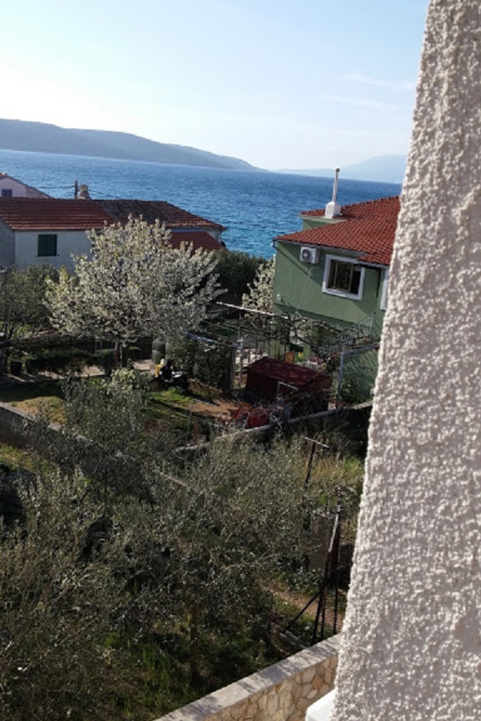 Studio flat with balcony and sea view Martinšćica, Cres  AS-b