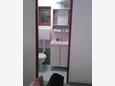 Ванная комната Martinšćica, Ванная комната в размещении типа studio-apartment, Домашние животные допускаются и WiFi.