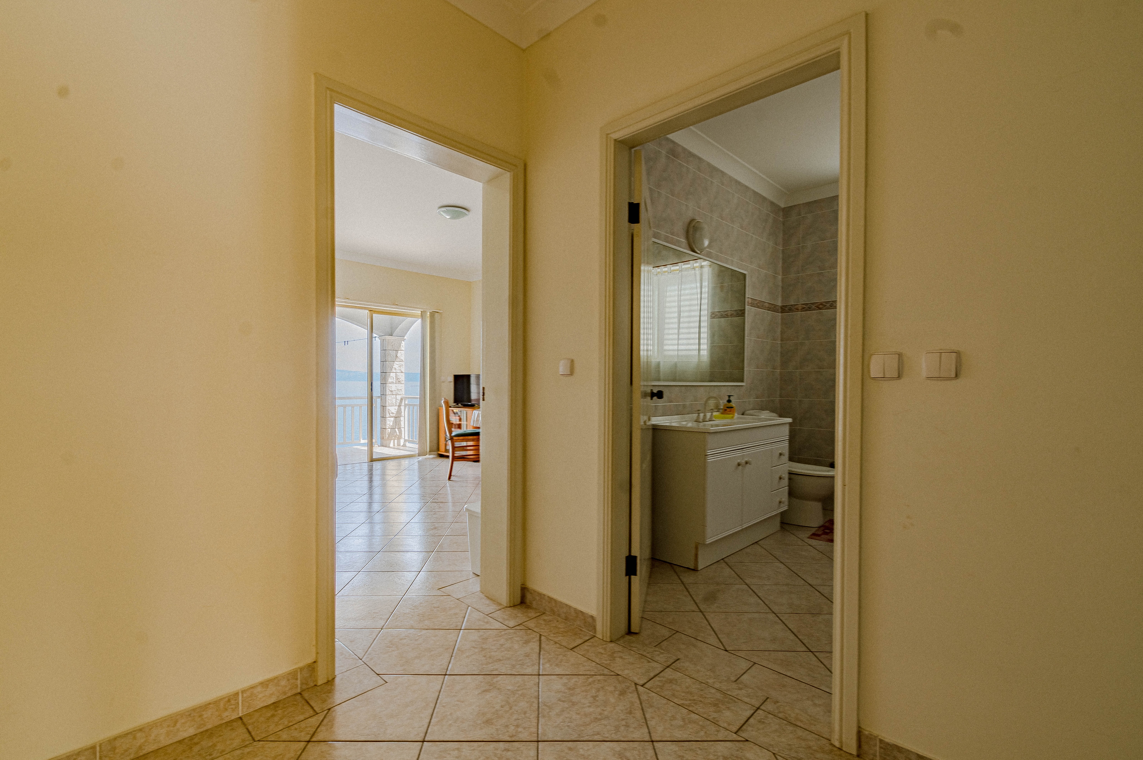 One bedroom apartment near beach Prigradica, Korčula  A-a