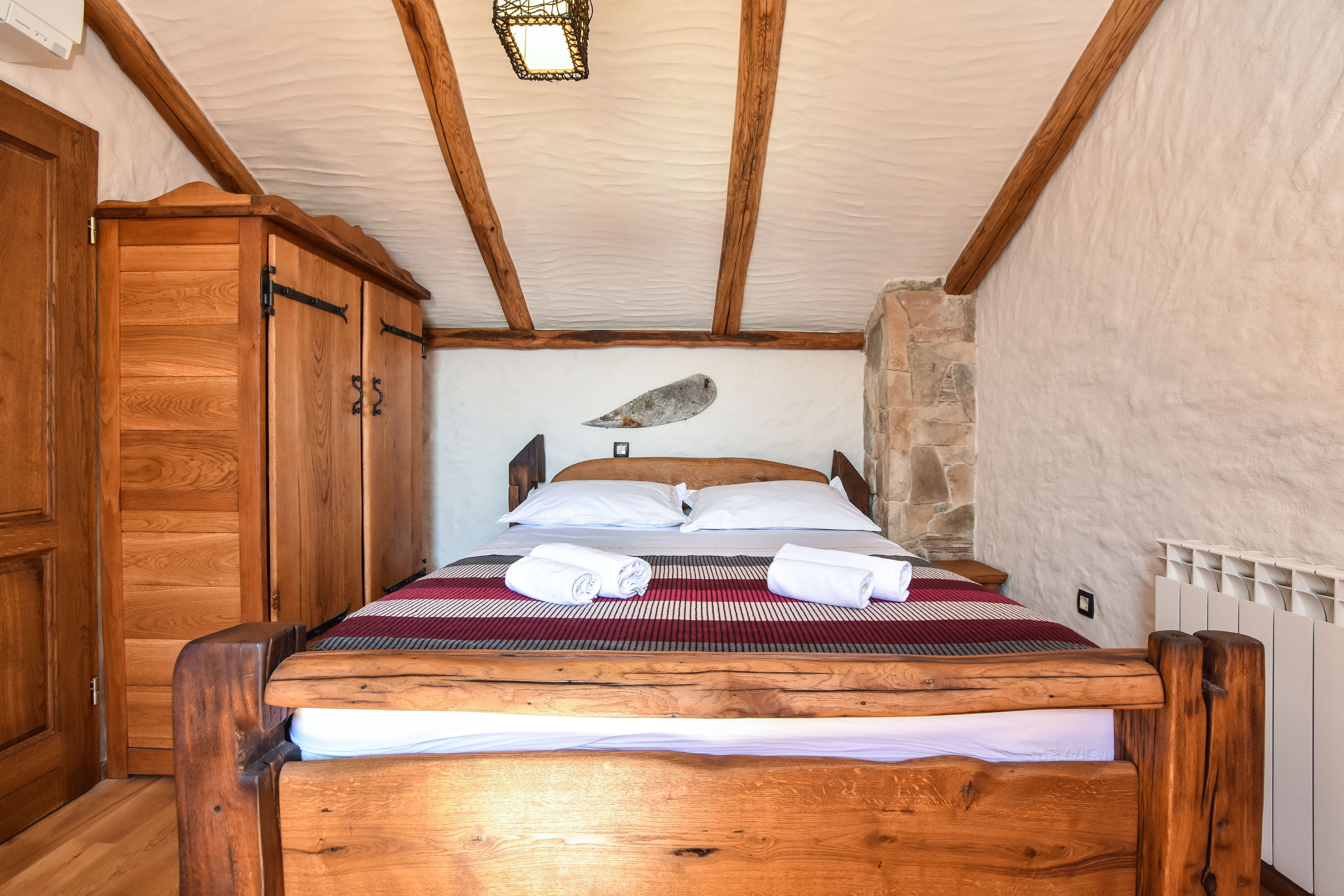 Two bedroom house near beach Cove Golubinka, Hvar  K