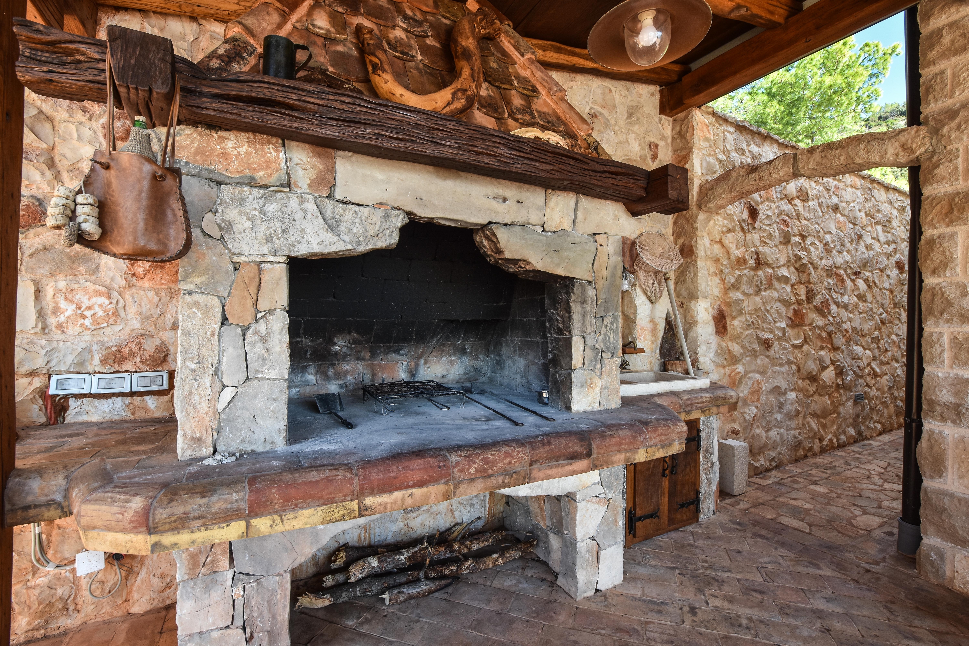 Two bedroom house near beach Cove Golubinka, Hvar  K