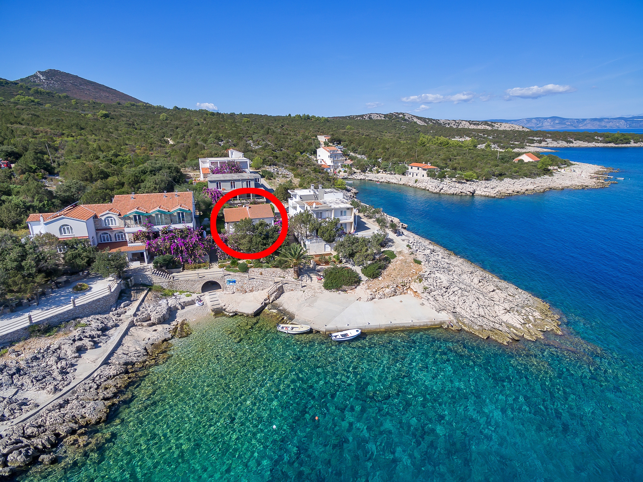 Studio flat near beach Cove Pokrivenik, Hvar (AS-14345-a)