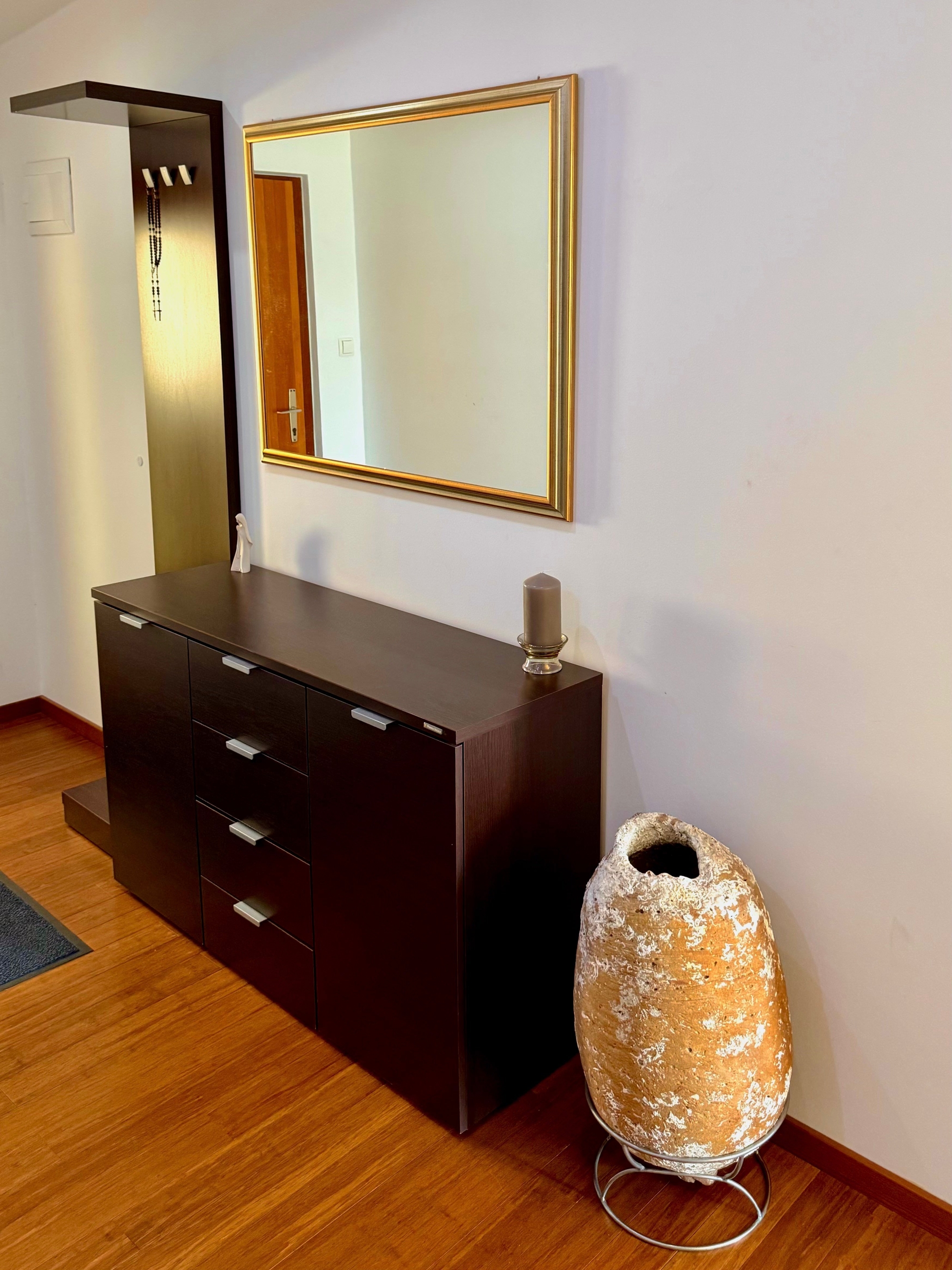 Two bedroom apartment near beach Tisno, Murter  A-c