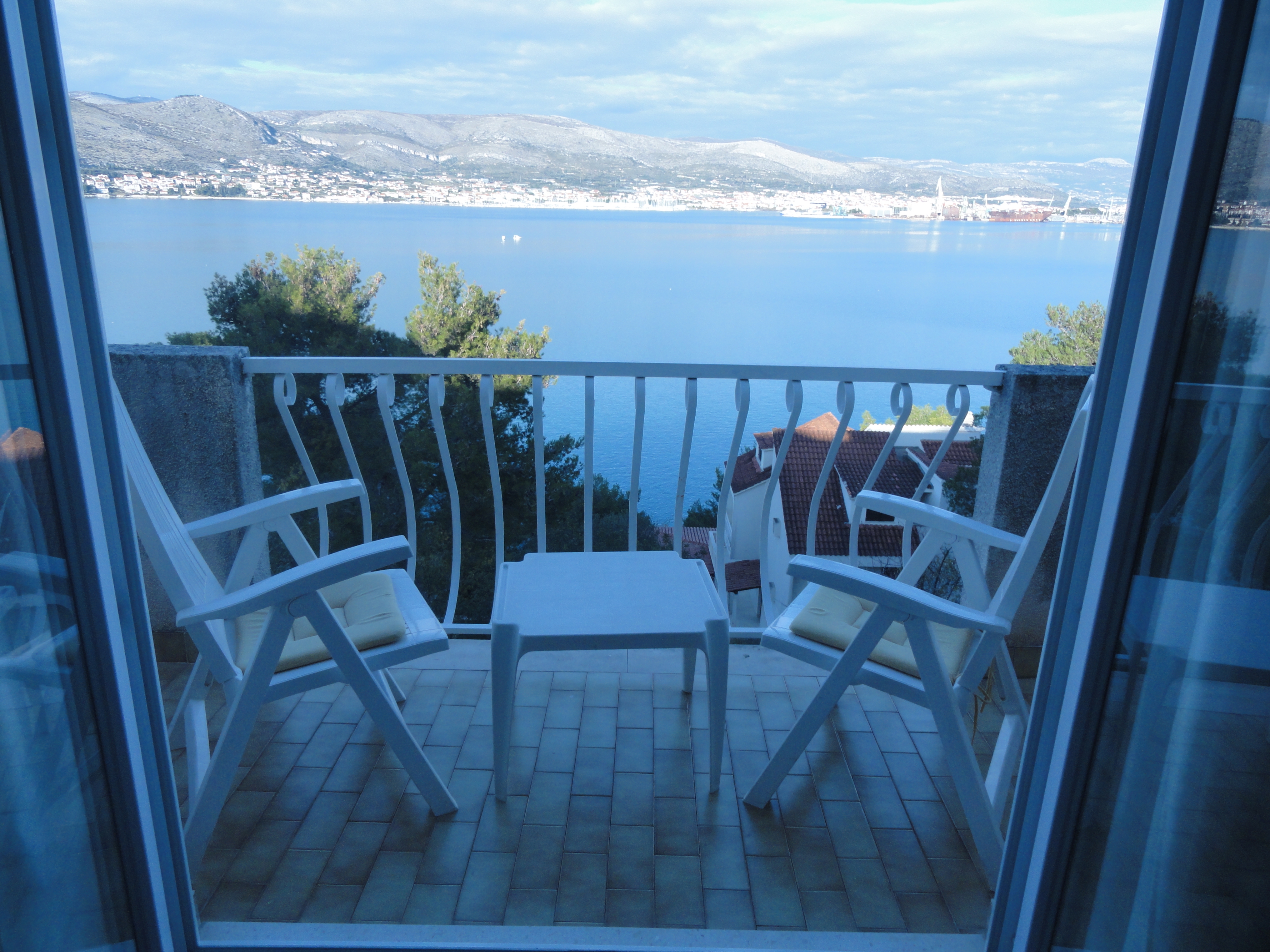 Comfortable and spacious house near beach Okrug Donji, Čiovo  K