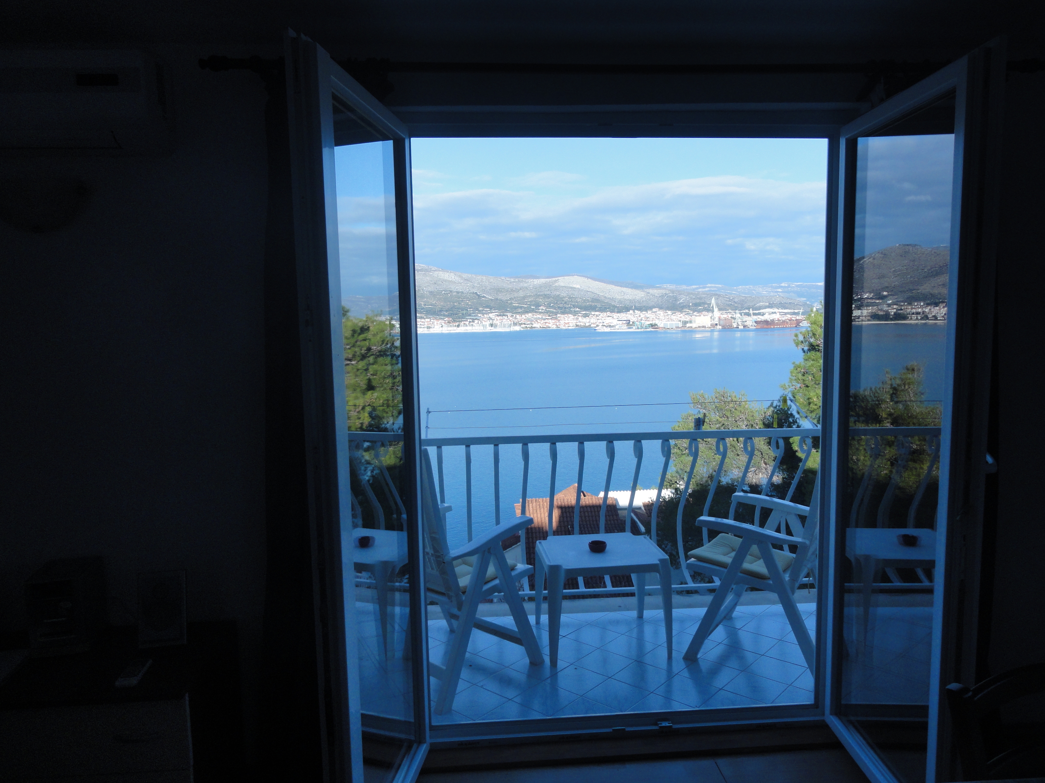 Comfortable and spacious house near beach Okrug Donji, Čiovo  K