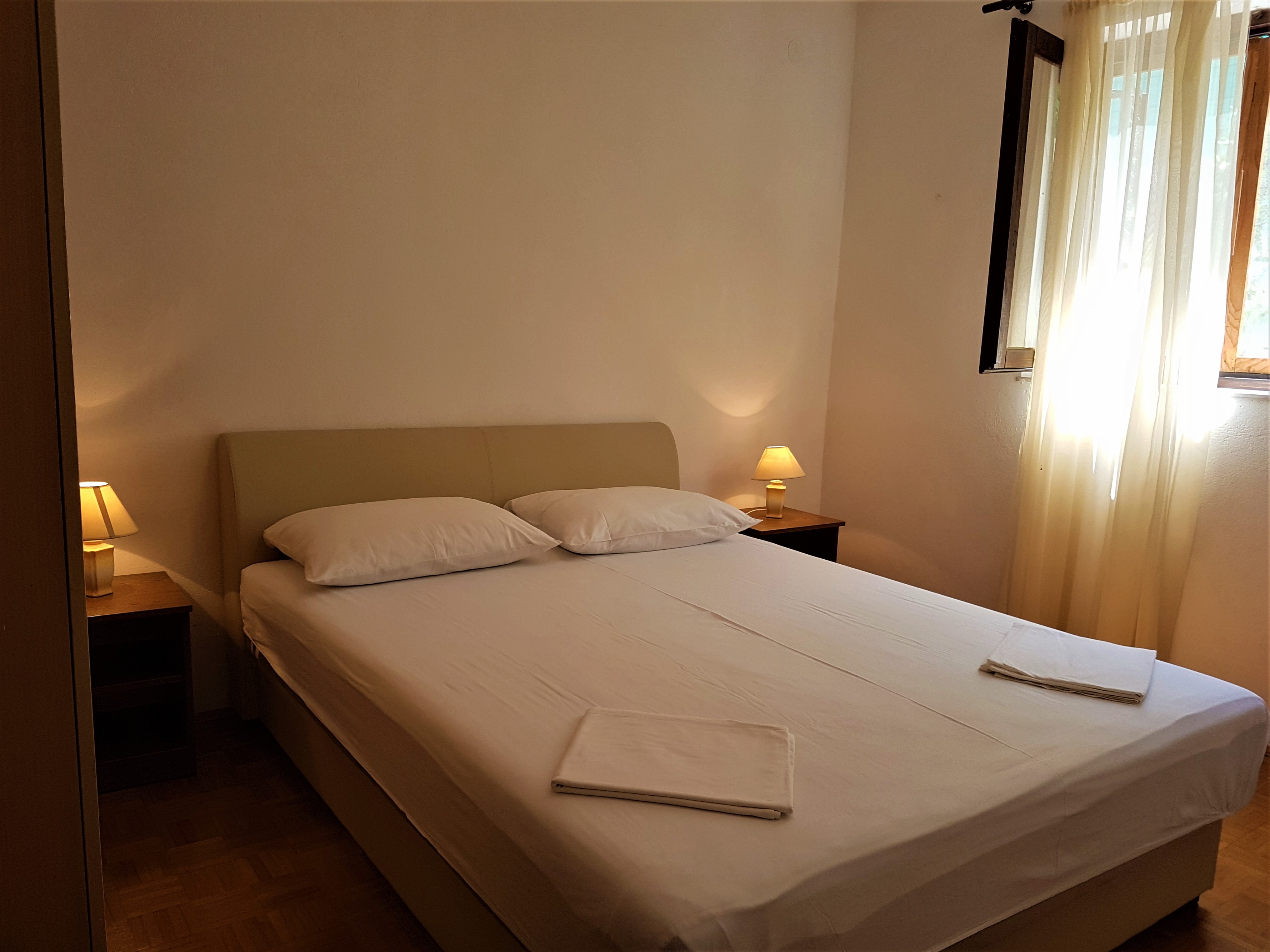 Comfortable and spacious house near beach Okrug Donji, Čiovo  K