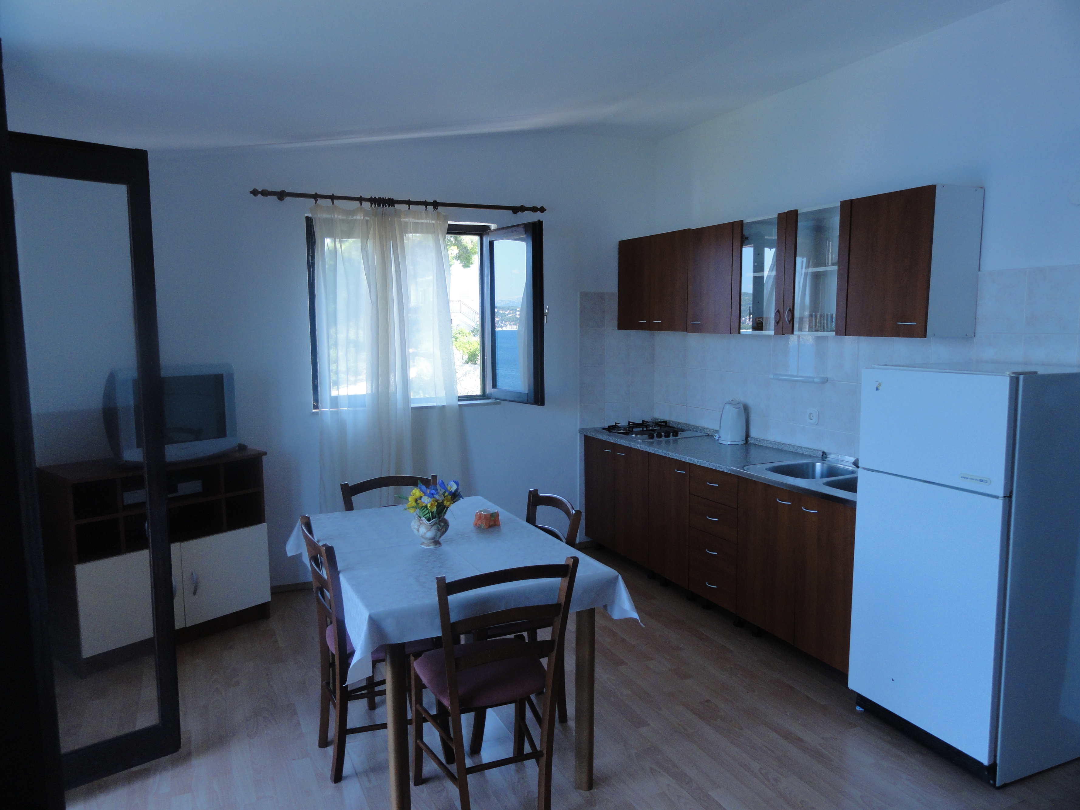 Comfortable and spacious house near beach Okrug Donji, Čiovo  K