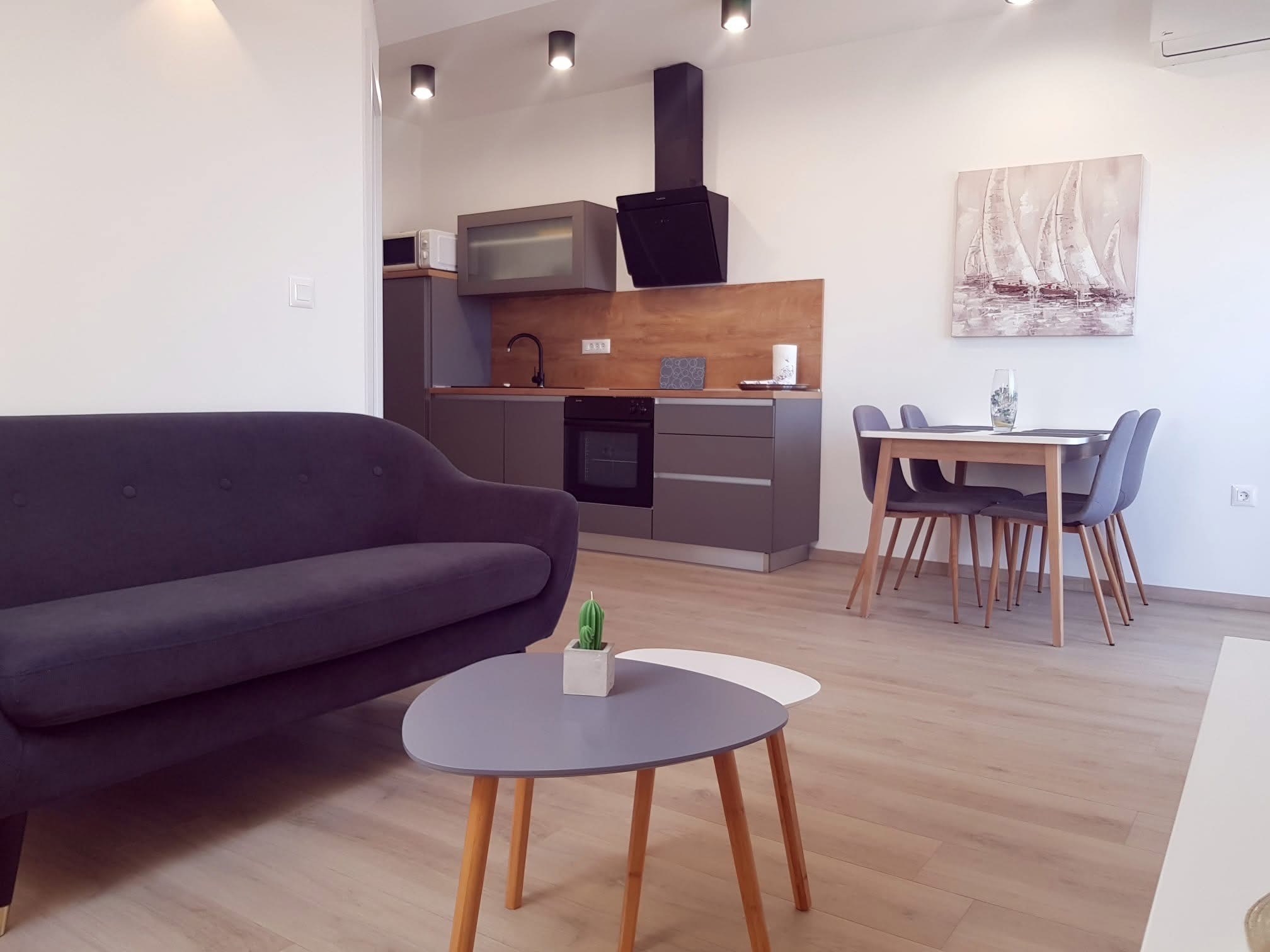 Two bedroom apartment with terrace and sea view Sveti Filip i Jakov, Biograd (A-14353-b) Two bedroom apartment with terrace and sea view Sveti Filip i Jakov, Biograd (A-14353-b)