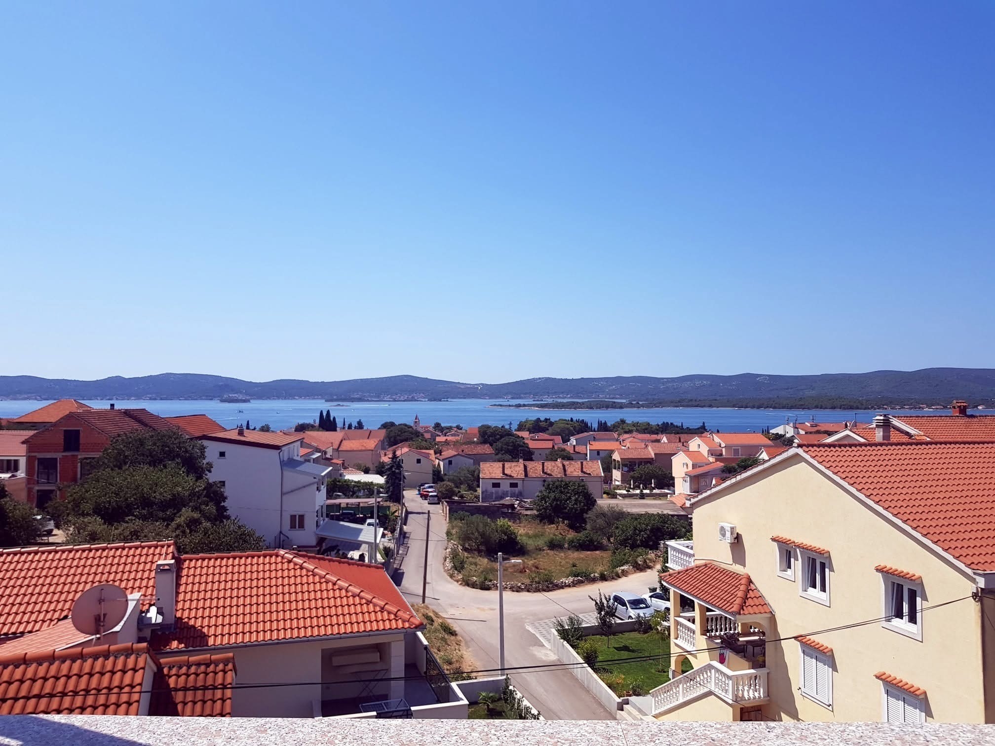 Two bedroom apartment with terrace and sea view Sveti Filip i Jakov, Biograd (A-14353-b)