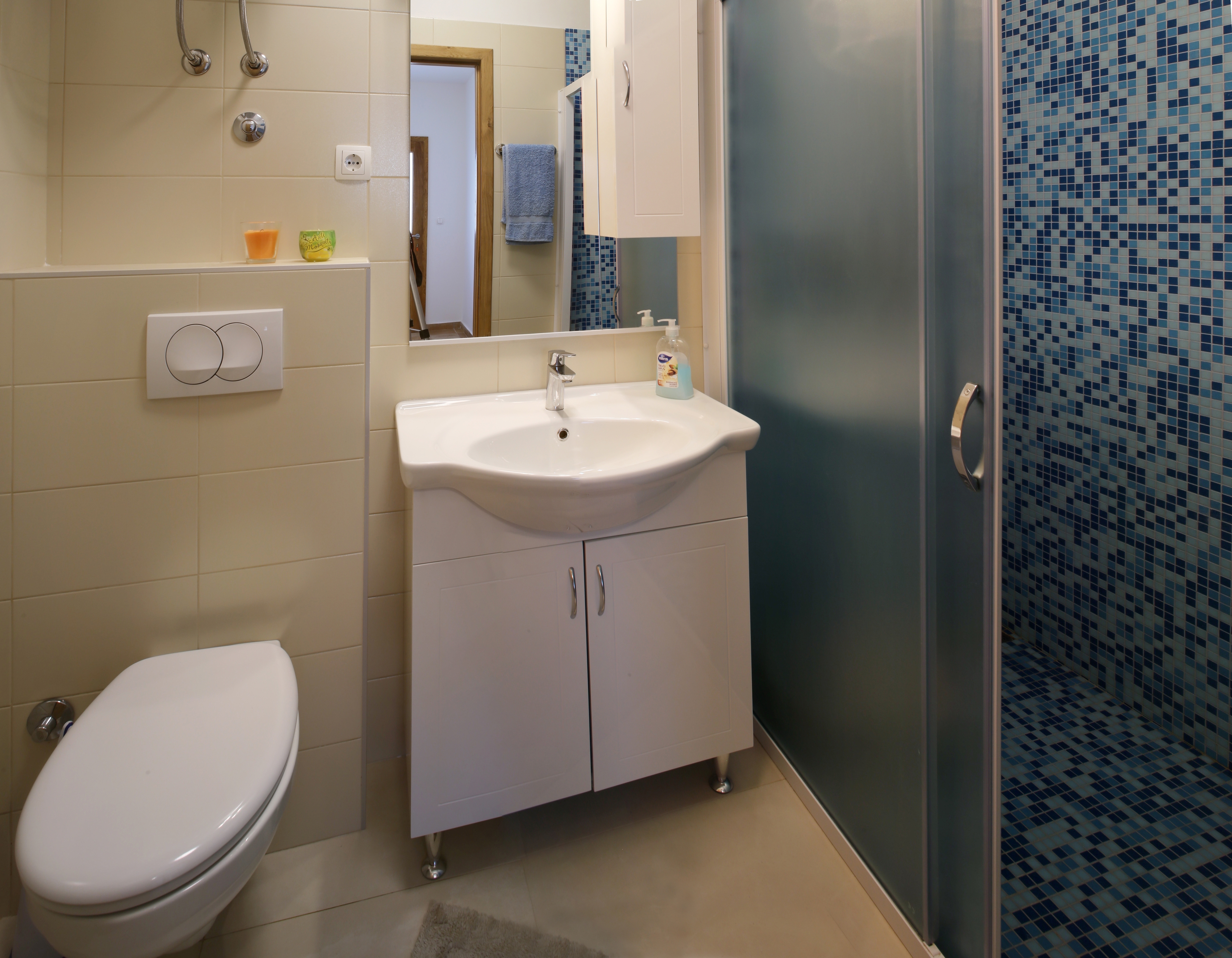 Two bedroom apartment near beach Ražanj, Rogoznica  A-a